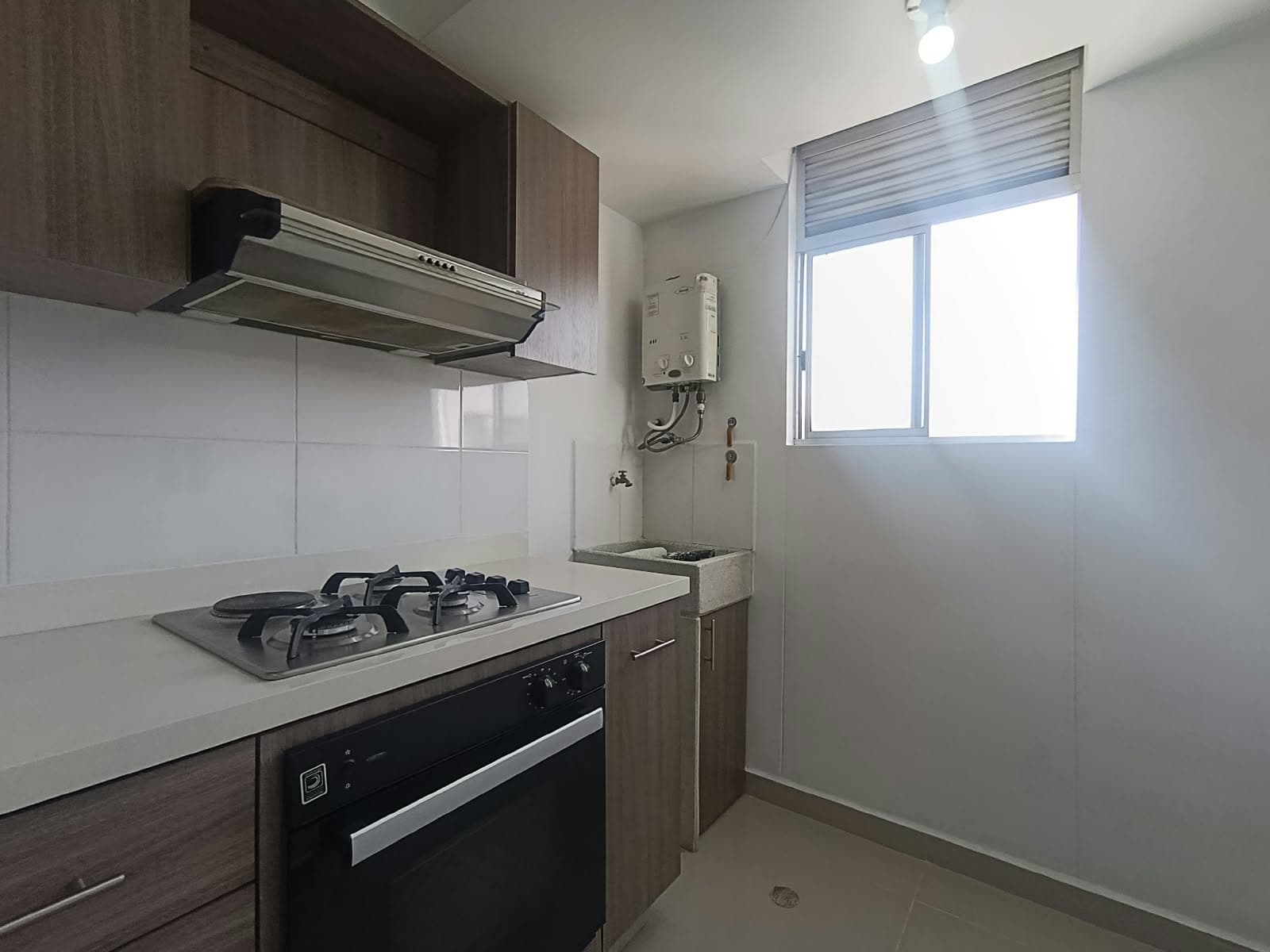 Apartamento en arriendo en Cabañas, Bello — foto 4 de 17