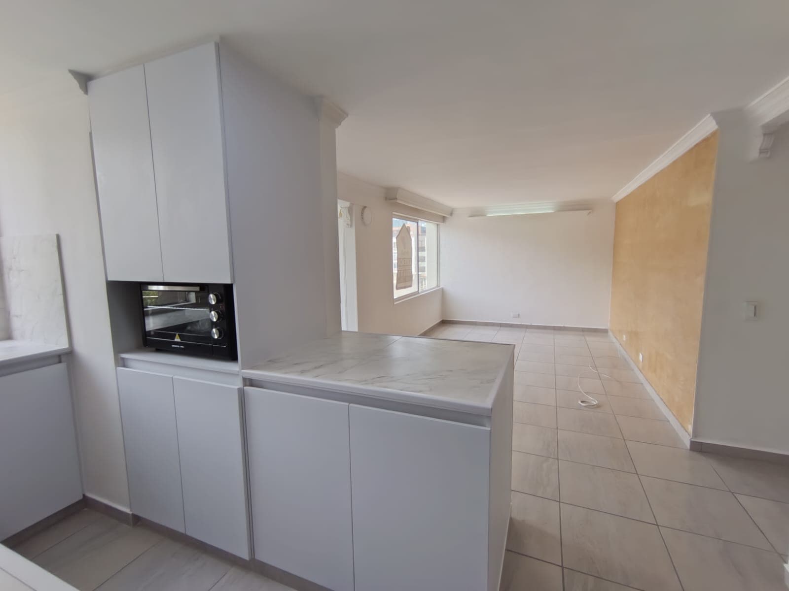 Apartamento en arriendo en Almería, La America, Medellín — foto 3 de 16