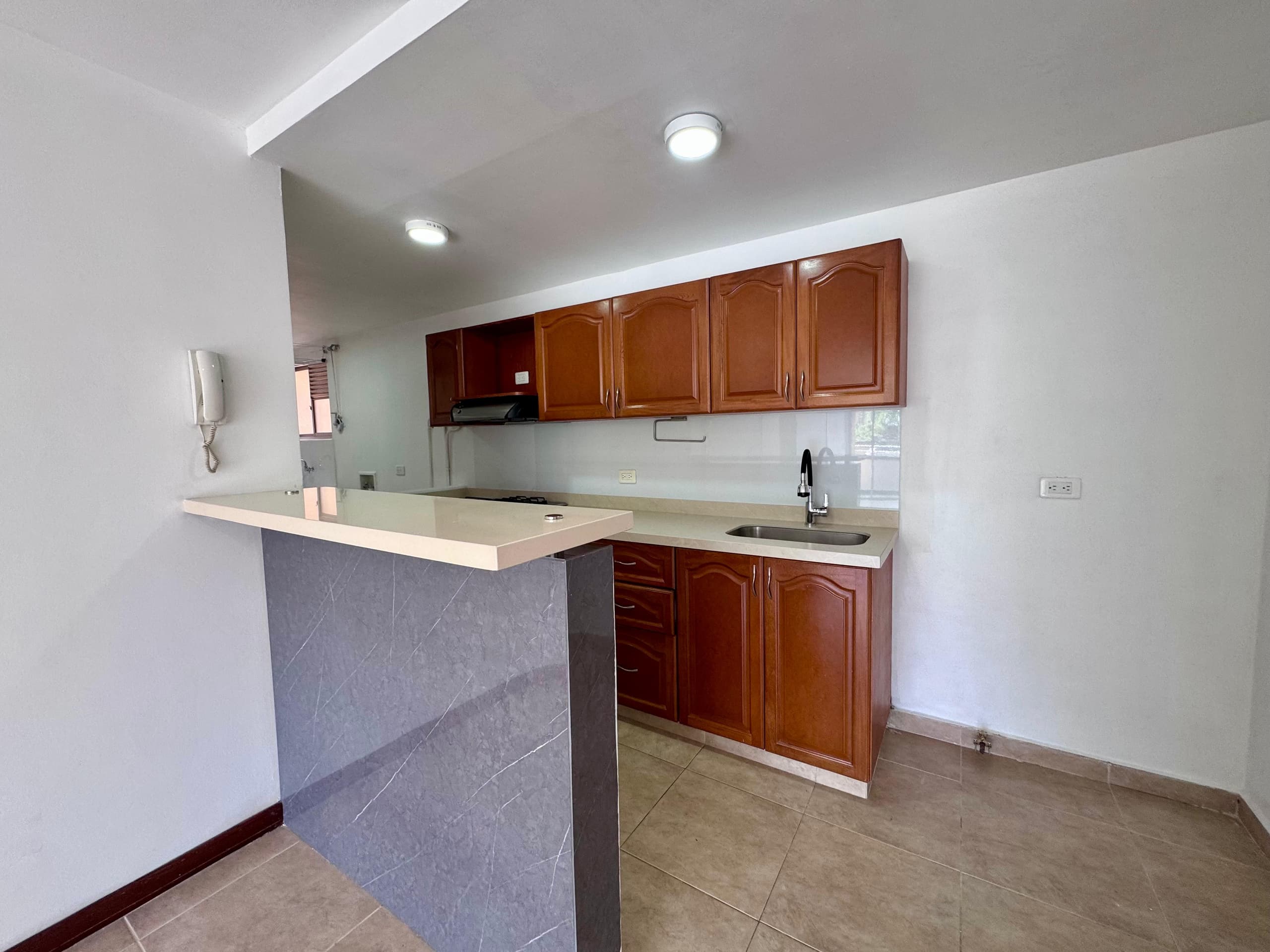 Apartamento en arriendo en Otra Parte, Envigado — foto 3 de 20