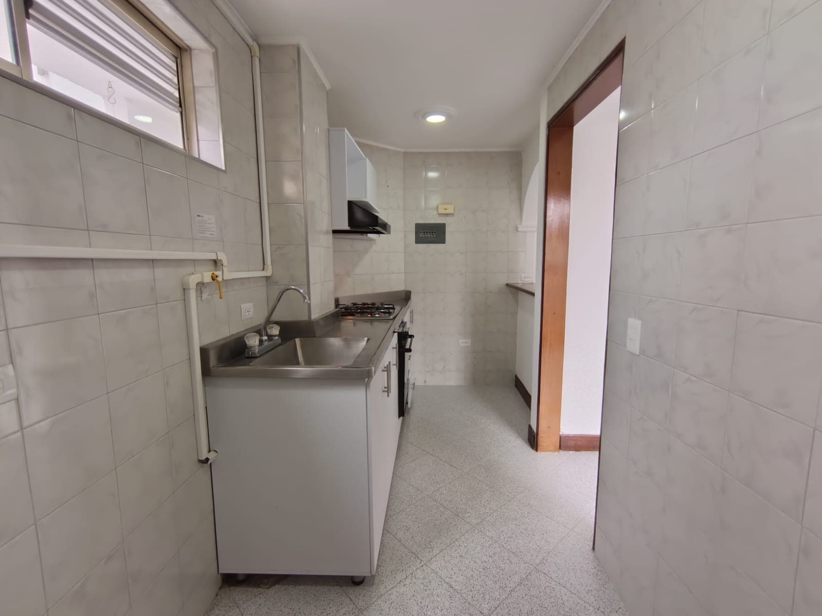 Apartaestudio en arriendo en Las Acacias Laureles, Medellín — foto 2 de 13
