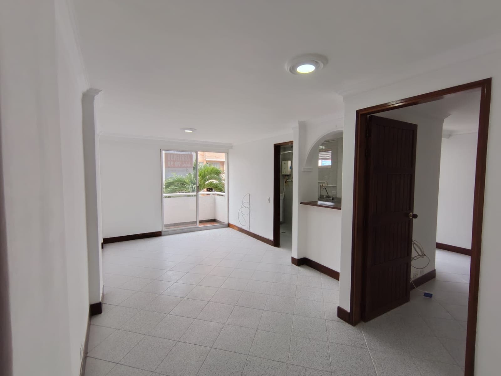 Apartaestudio en arriendo en Las Acacias Laureles, Medellín — foto 4 de 13
