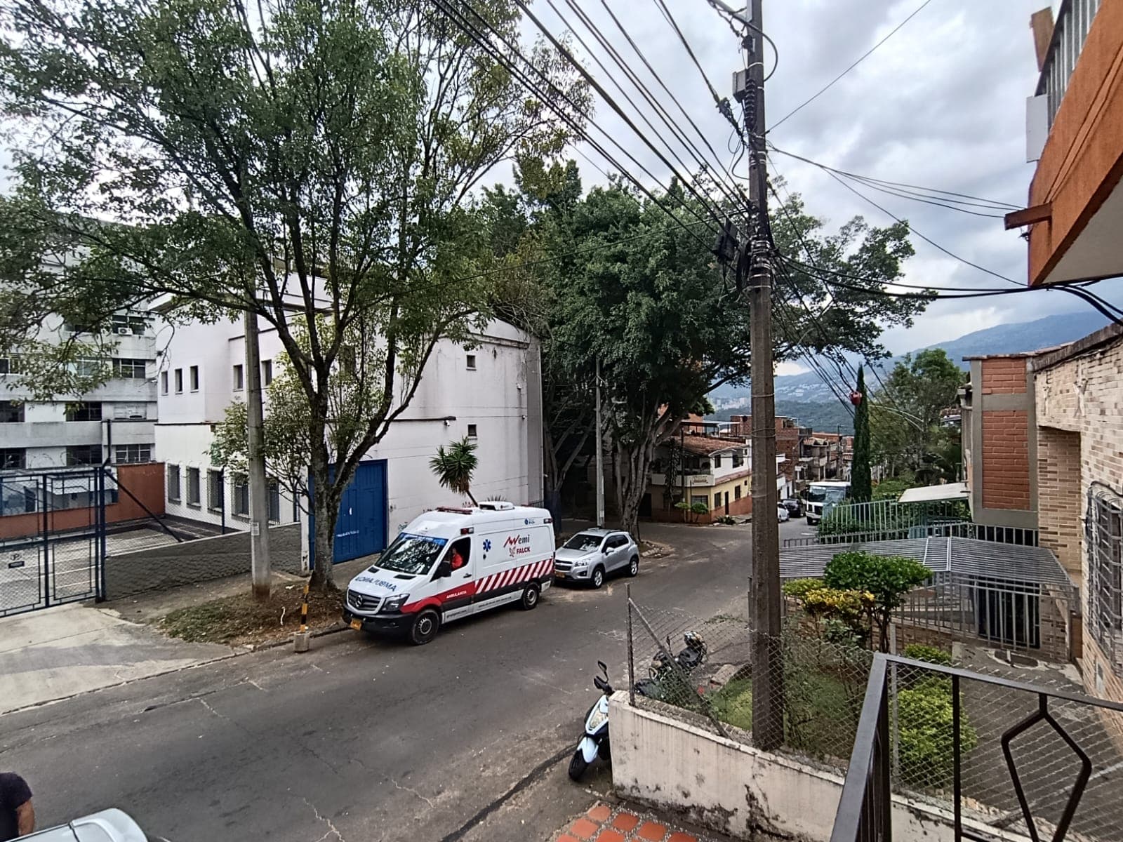 Casa Comercial en arriendo en Villa Hermosa, Centro, Medellín — foto 2 de 17