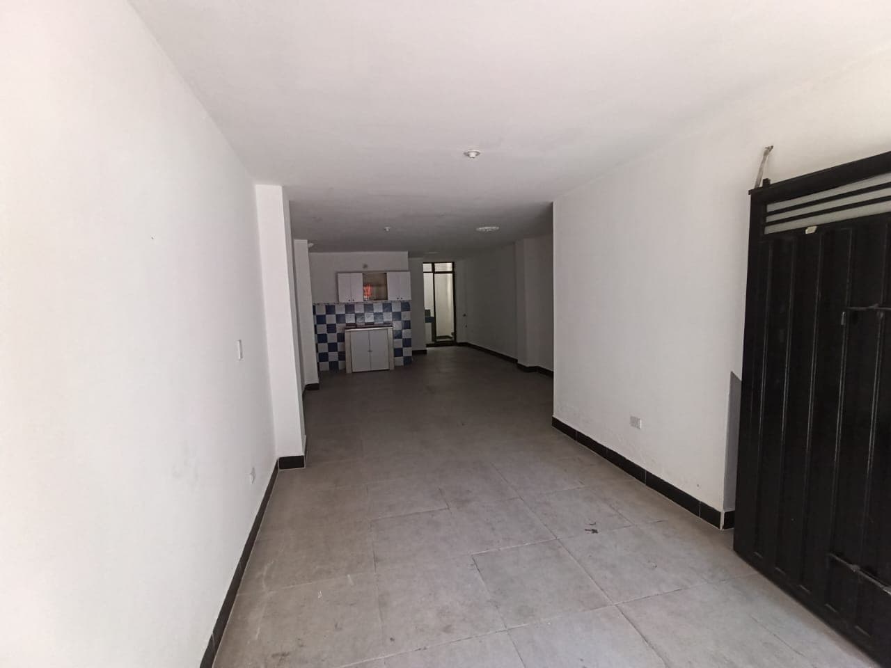 Local en arriendo en Manchester, Bello — foto 2 de 9