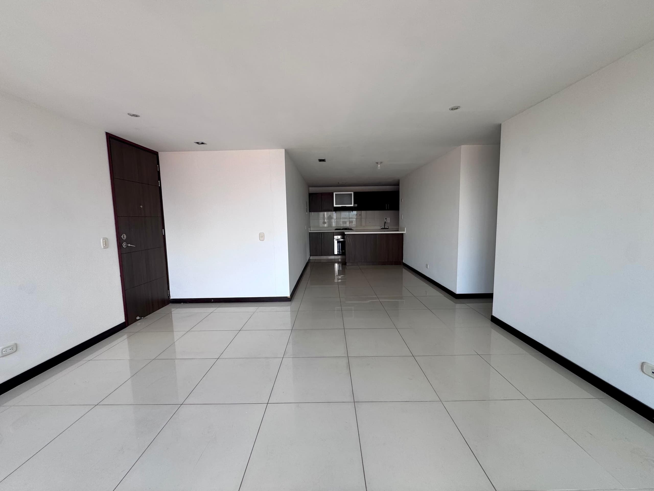 Apartamento en arriendo en Loma San José Sabaneta — foto 4 de 19