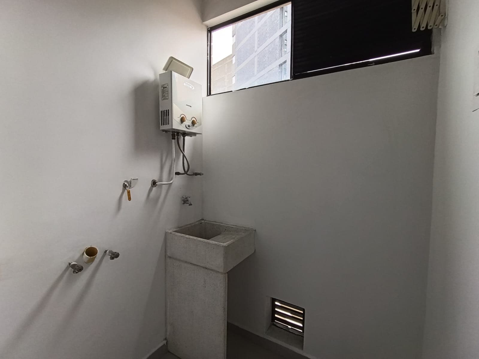Apartaestudio en arriendo en Holanda, Sabaneta — foto 2 de 18