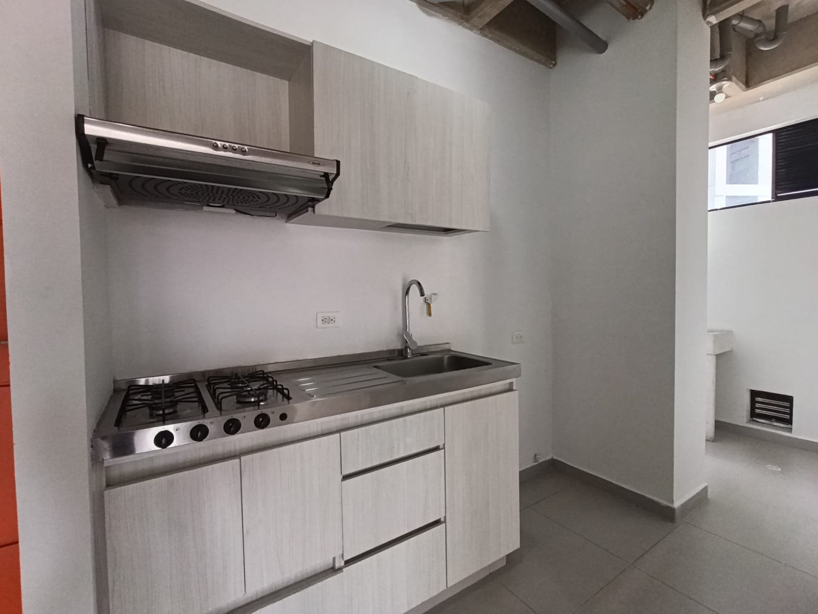 Apartaestudio en arriendo en Holanda, Sabaneta — foto 4 de 18