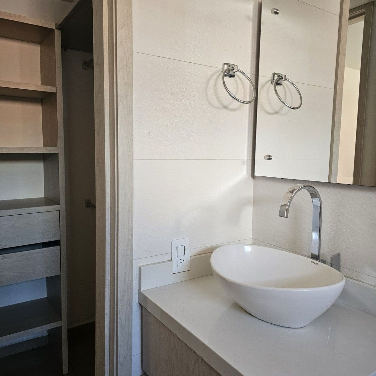 Apartamento en arriendo en Laureles Medellín — foto 4 de 12