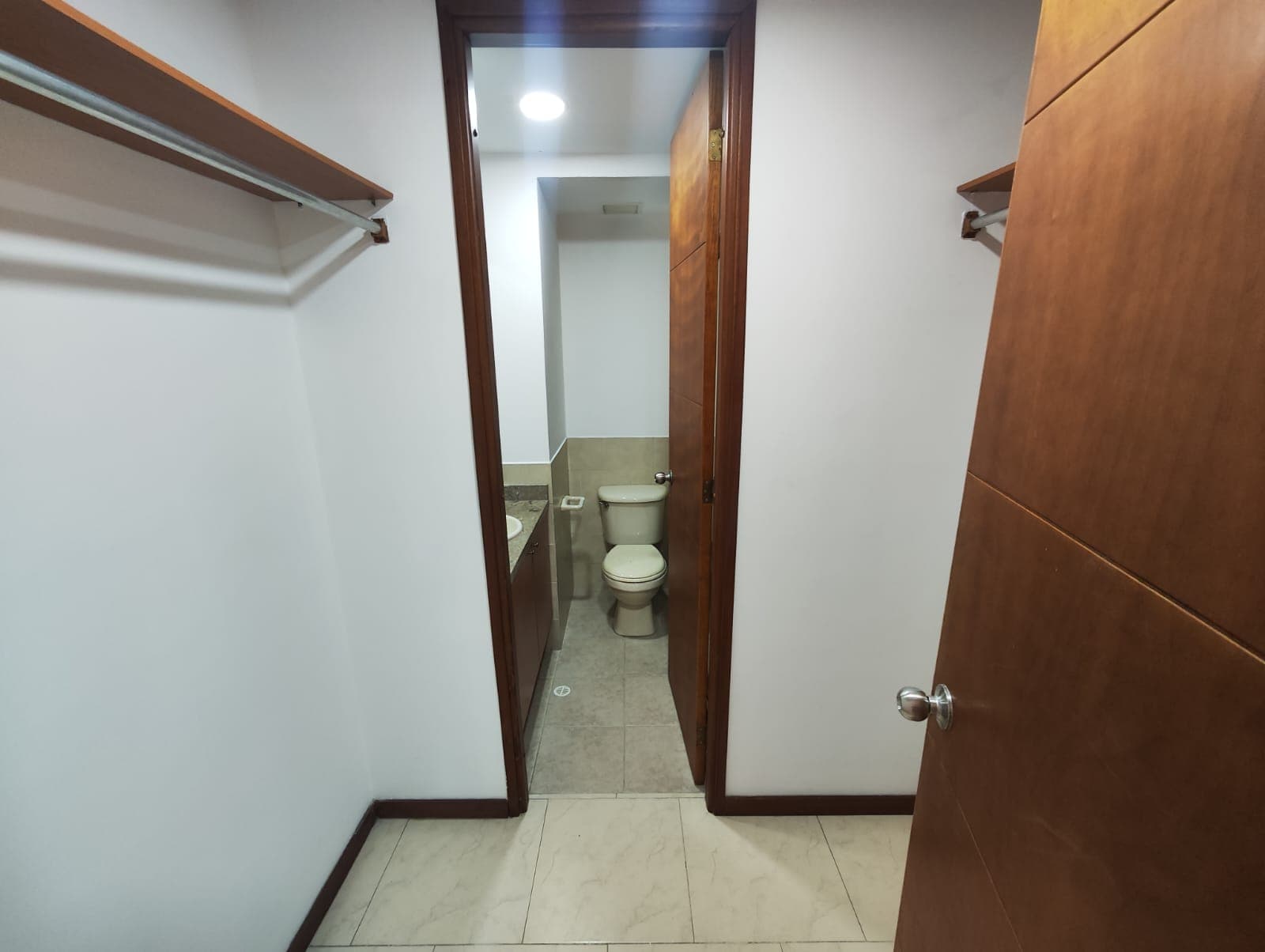 Apartamento en arriendo en Laureles Medellín — foto 4 de 14