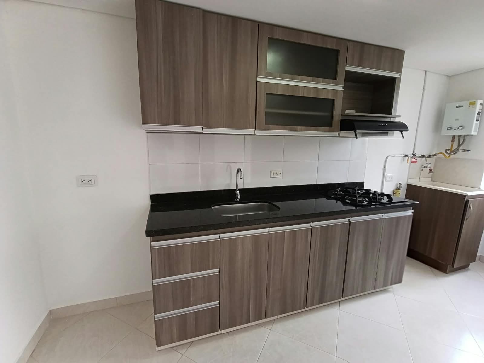 Apartamento en arriendo en La Ferreria, La Estrella — foto 5 de 20