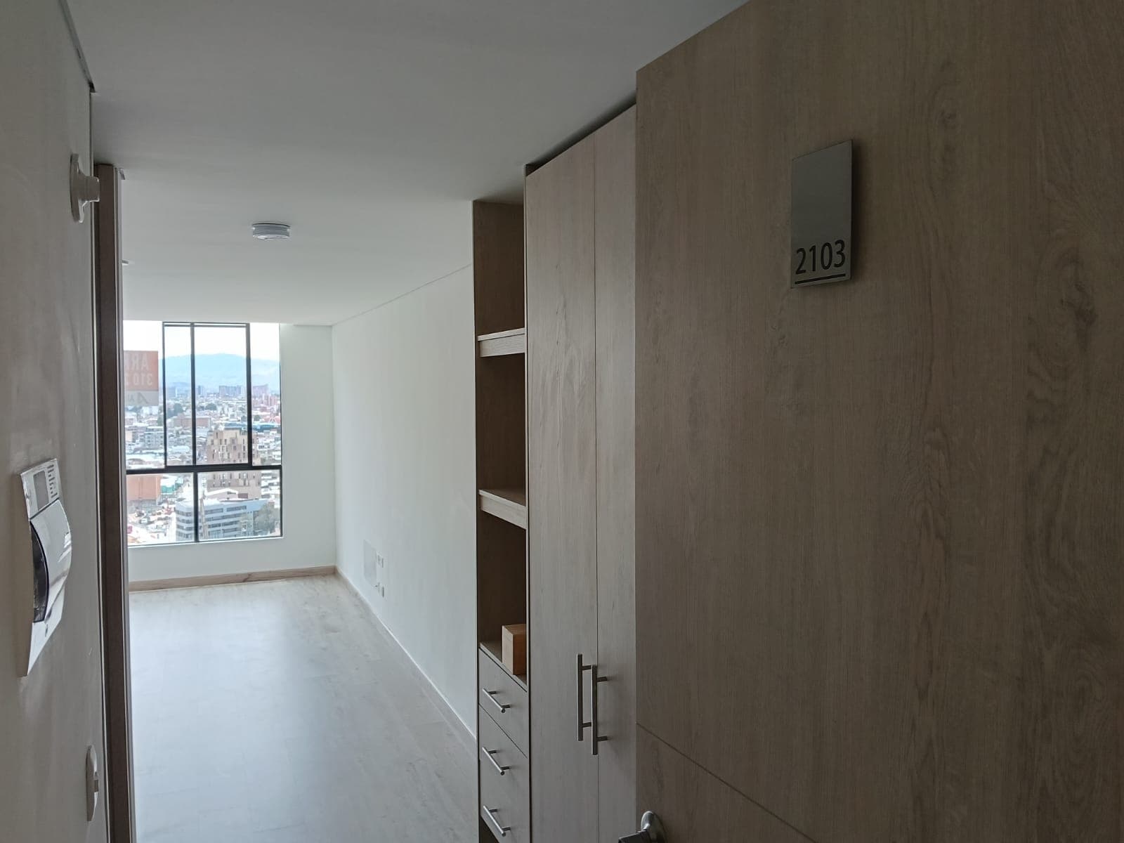 Apartaestudio en arriendo en Chapinero, Bogotá, D.C. — foto 1 de 20