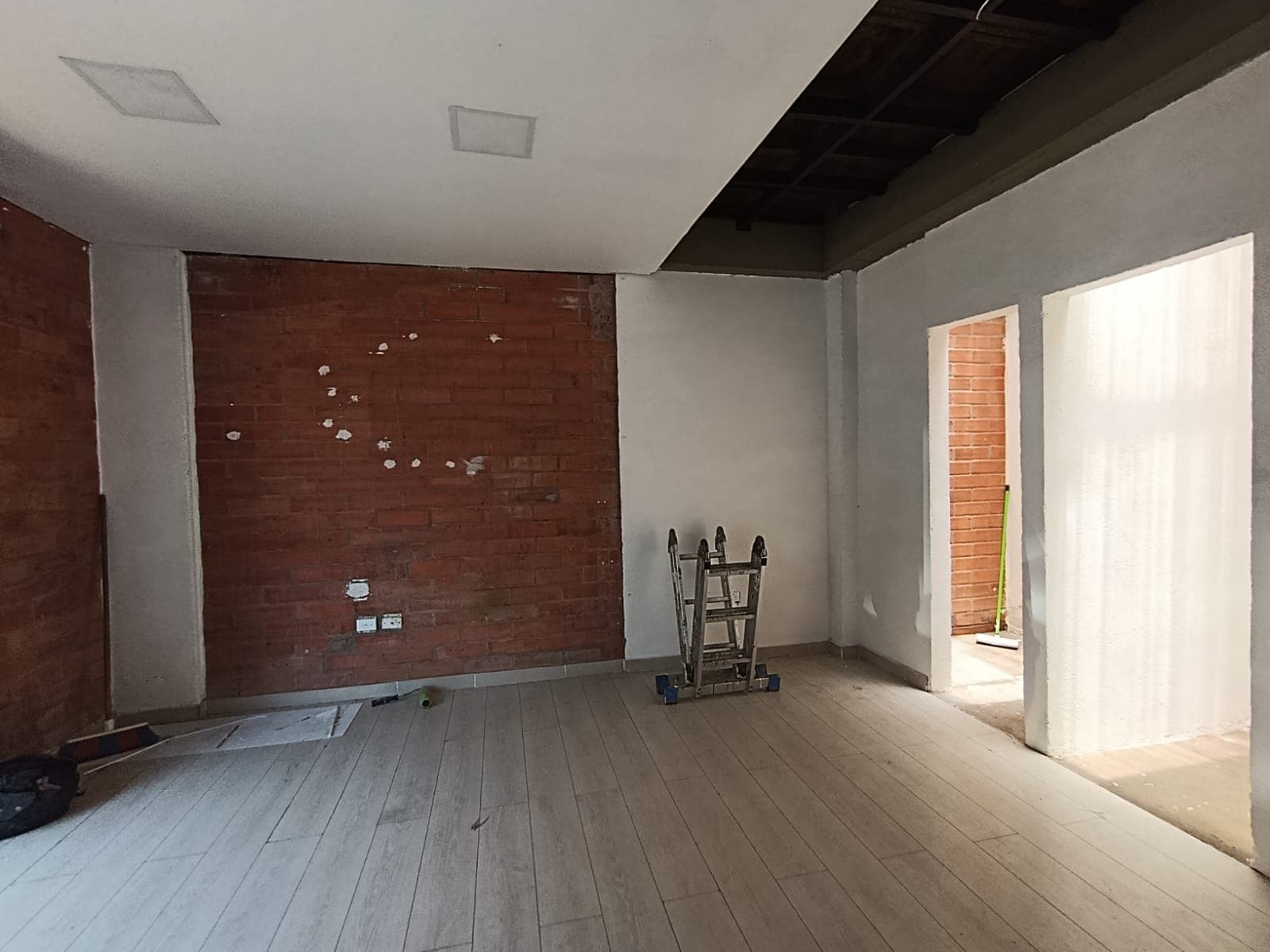 Local en arriendo en El Chagualo, Centro, Medellín — foto 3 de 12