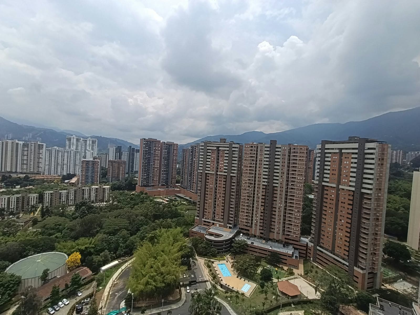 Apartamento en arriendo en Ditaires, Itagui — foto 1 de 20