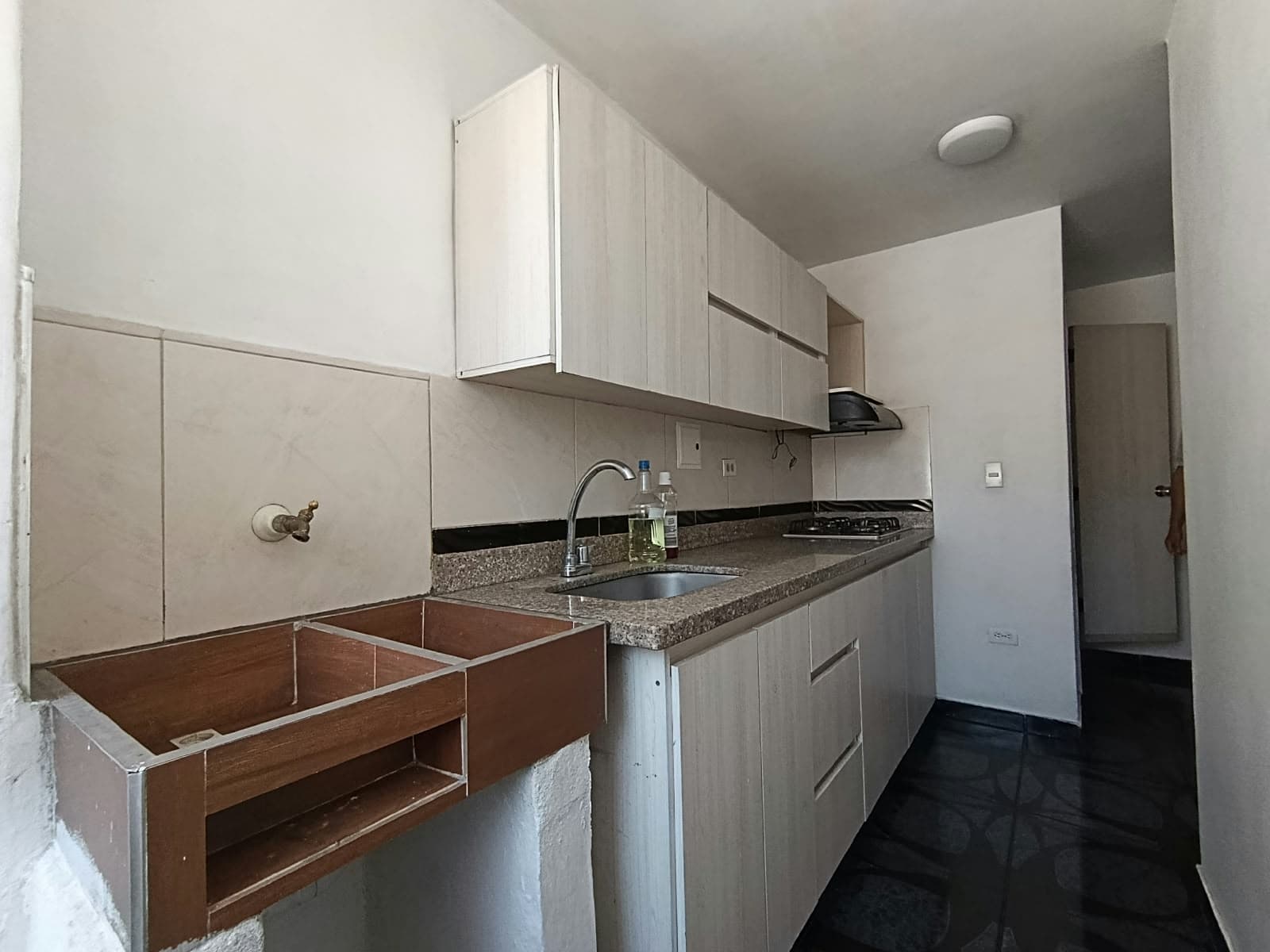 Apartamento en arriendo en Buenos Aires, Centro, Medellín — foto 2 de 14