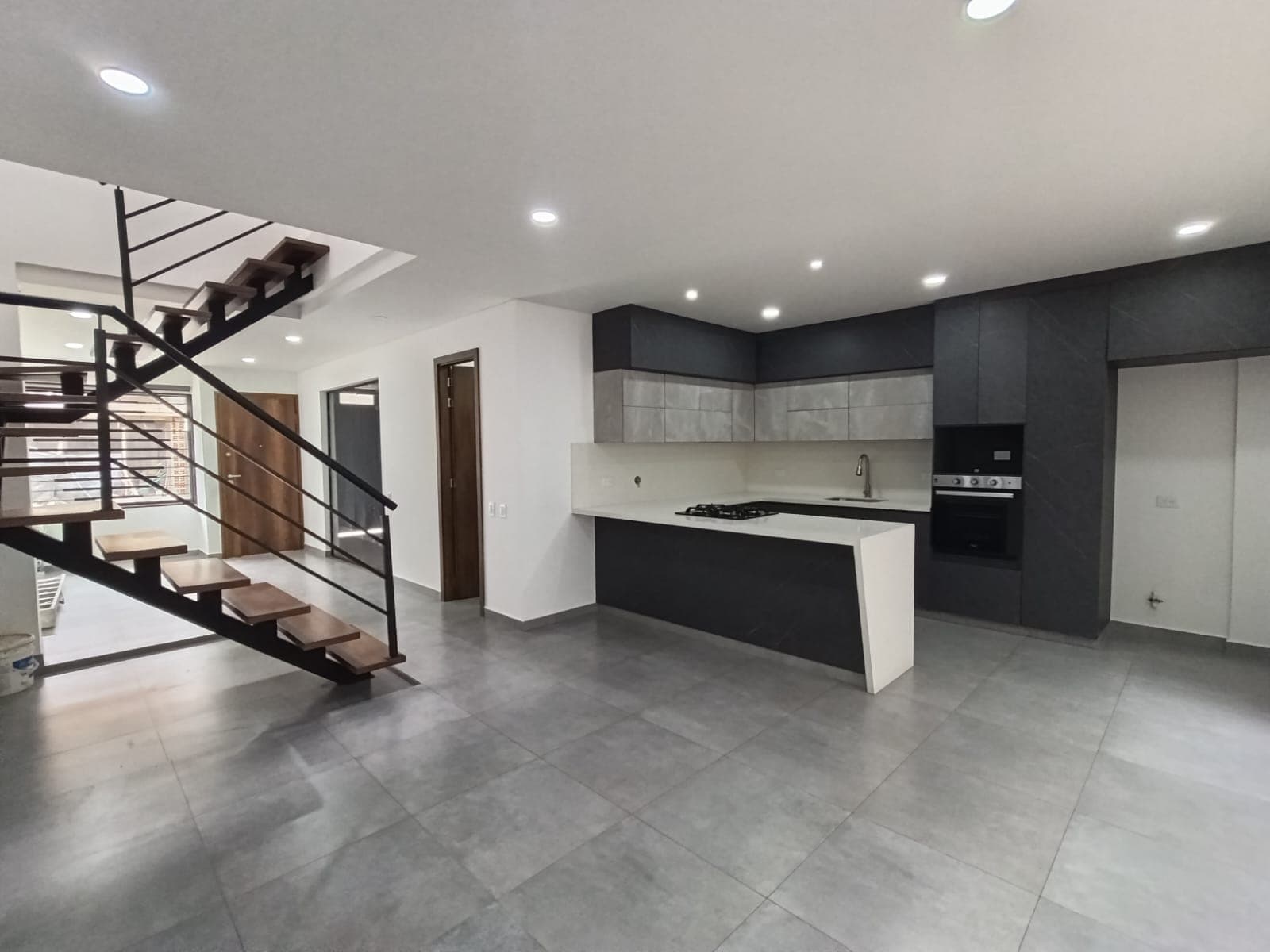 Casa Vivienda en arriendo en San Antonio de Pereira, Rionegro — foto 1 de 20