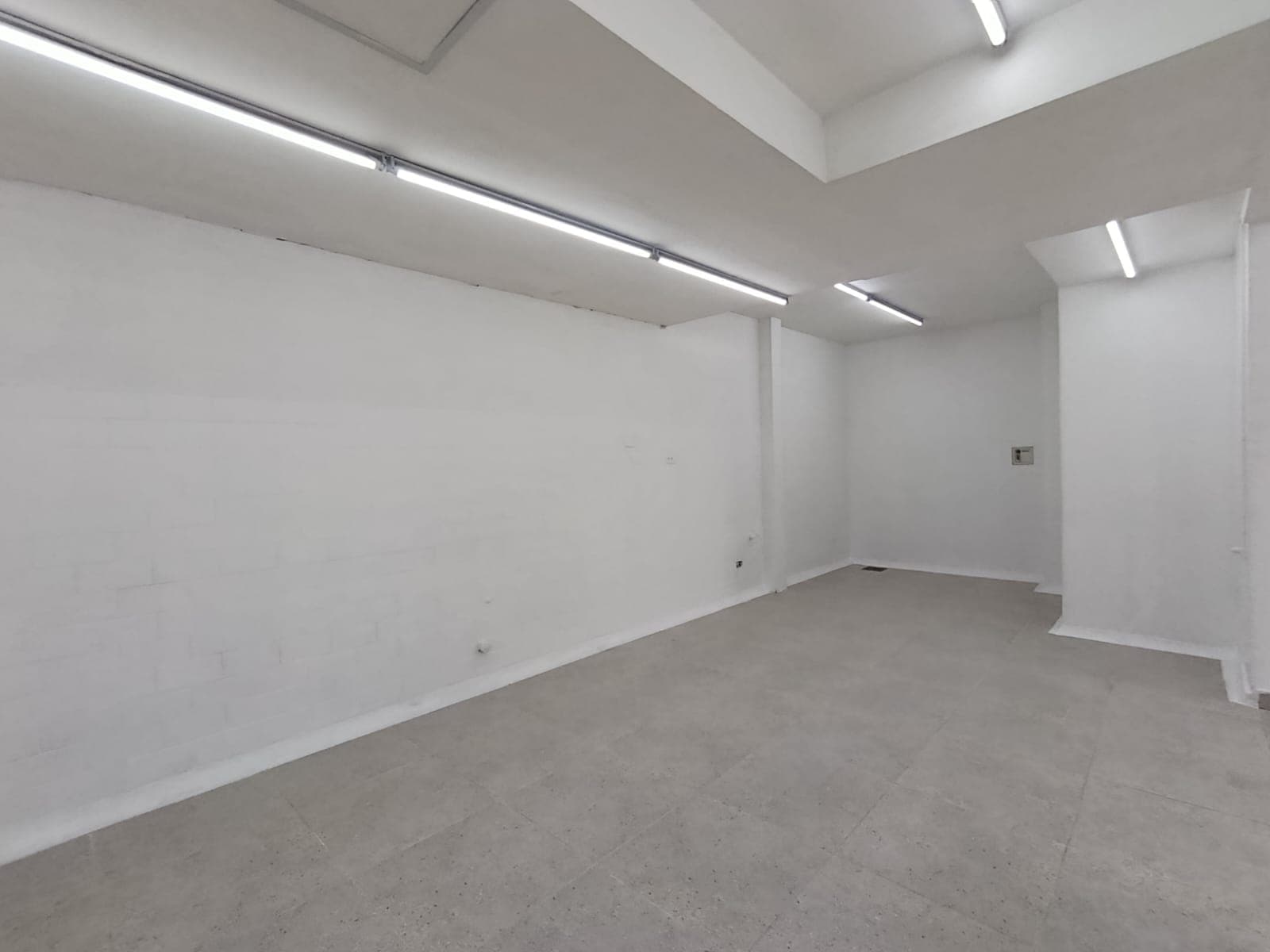 Local en arriendo en San Lucas, El Poblado, Medellín — foto 5 de 12