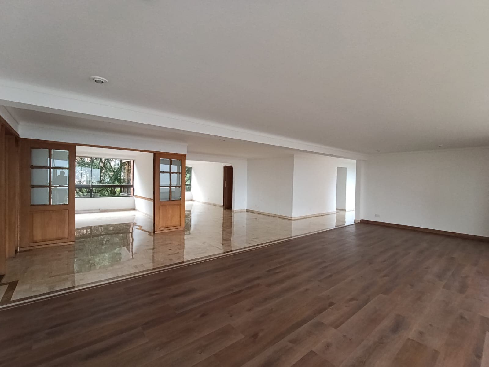 Apartamento en arriendo en Los Balsos, El Poblado, Medellín — foto 1 de 20