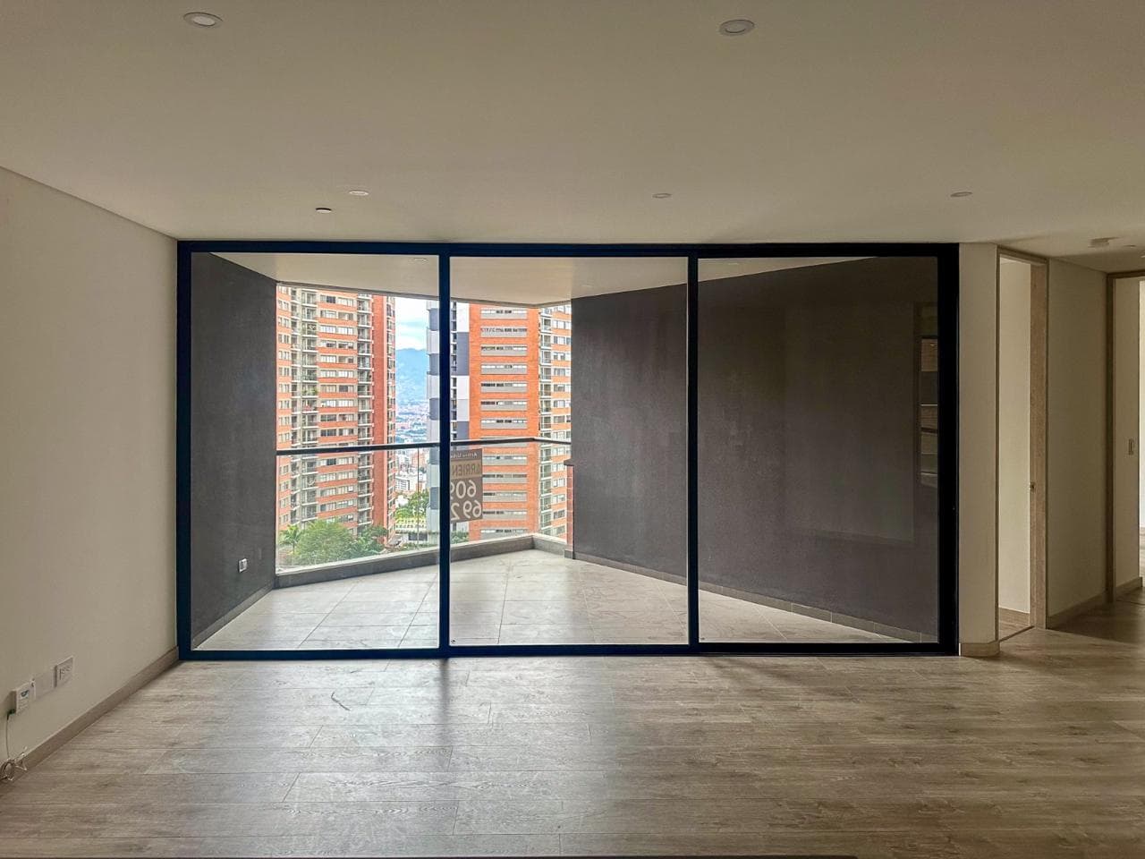 Apartamento en arriendo en Altos del Poblado Cola del Zorro, Medellín — foto 3 de 8
