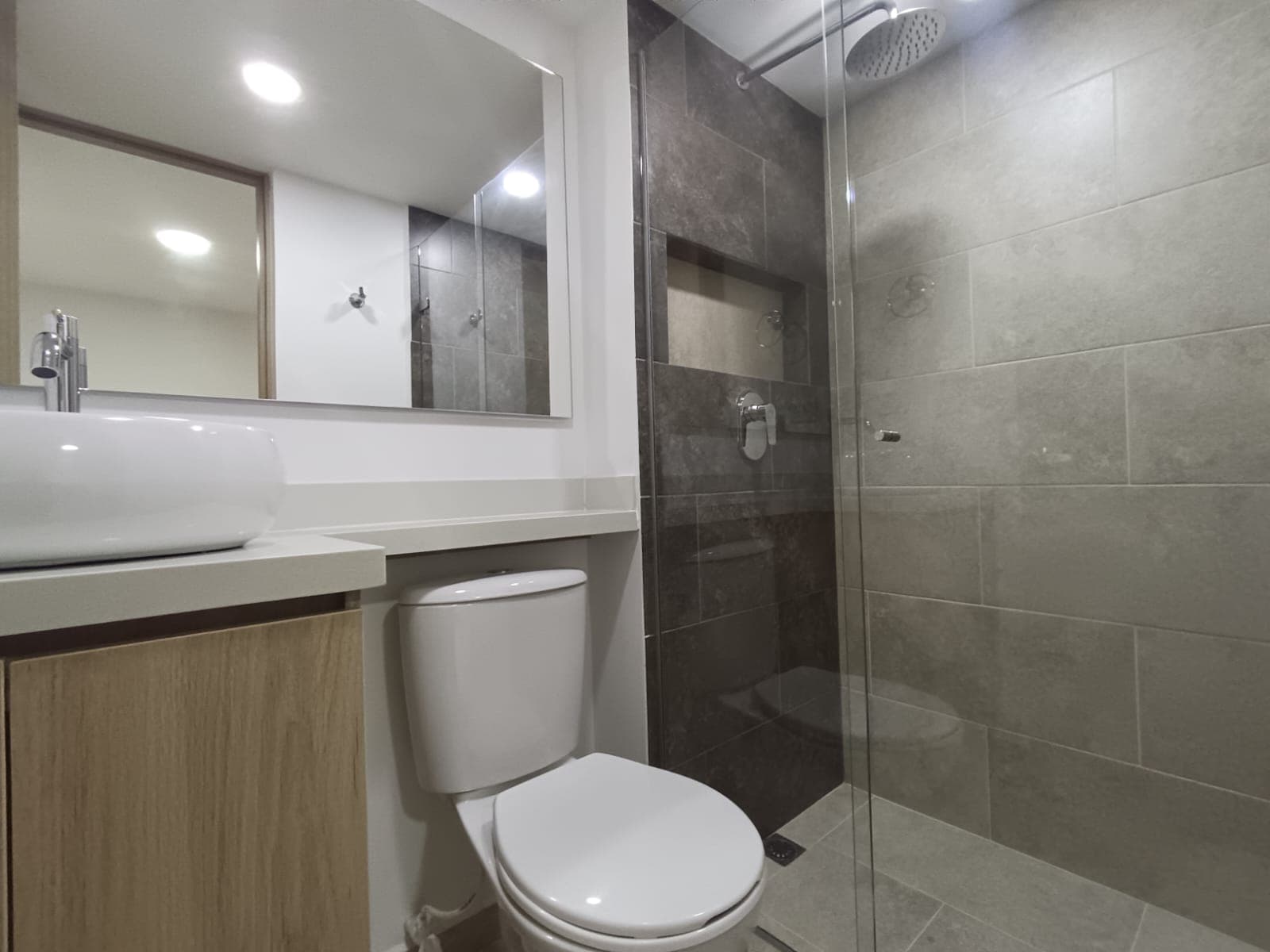 Apartamento en arriendo en Maria Auxiliadora, Sabaneta — foto 3 de 19