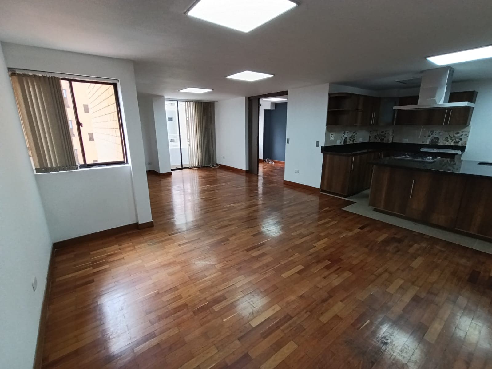 Apartamento en arriendo en Laureles Medellín — foto 1 de 20