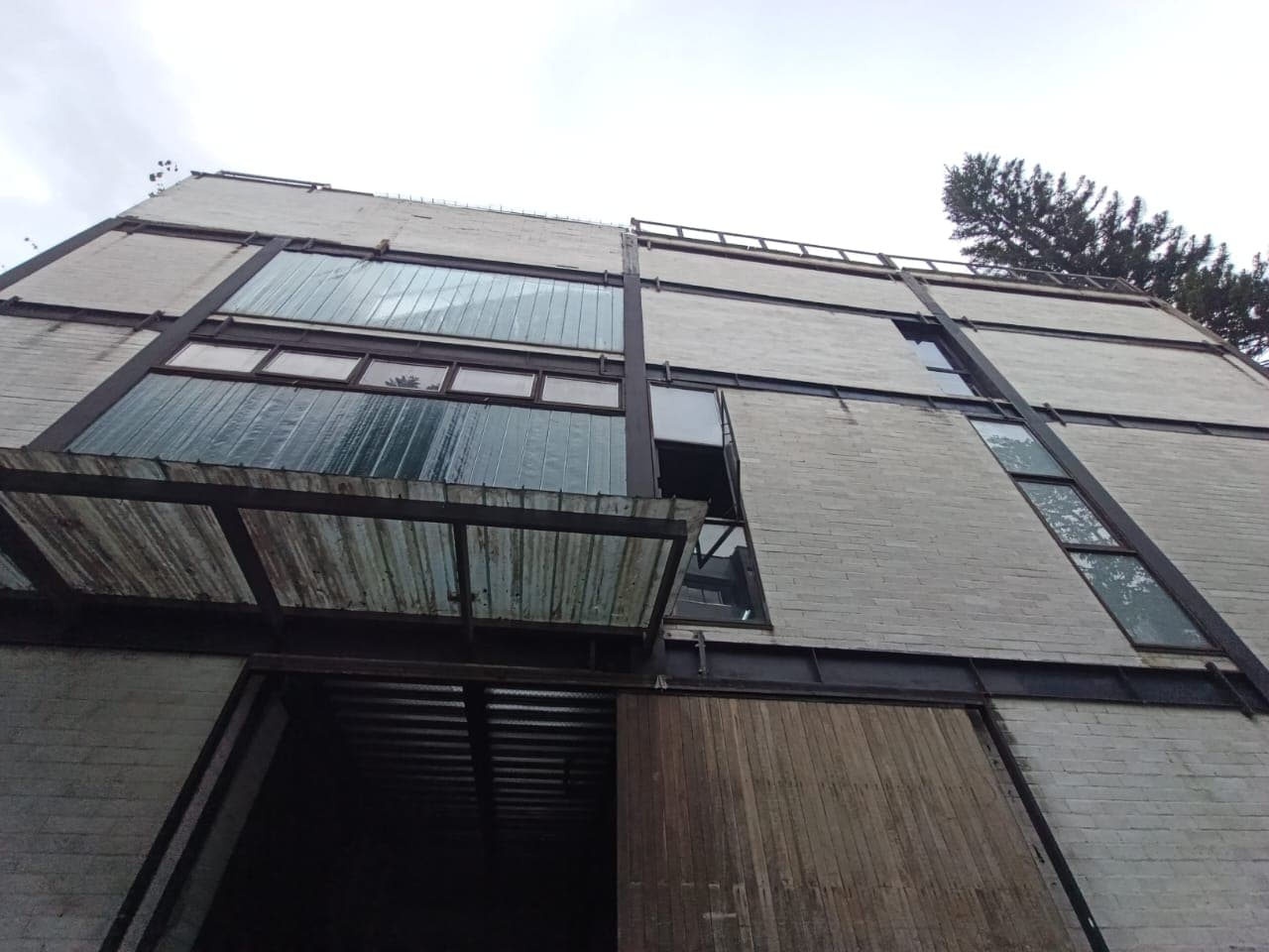 Bodega en arriendo en Las Lomas, El Poblado, Medellín — foto 3 de 20