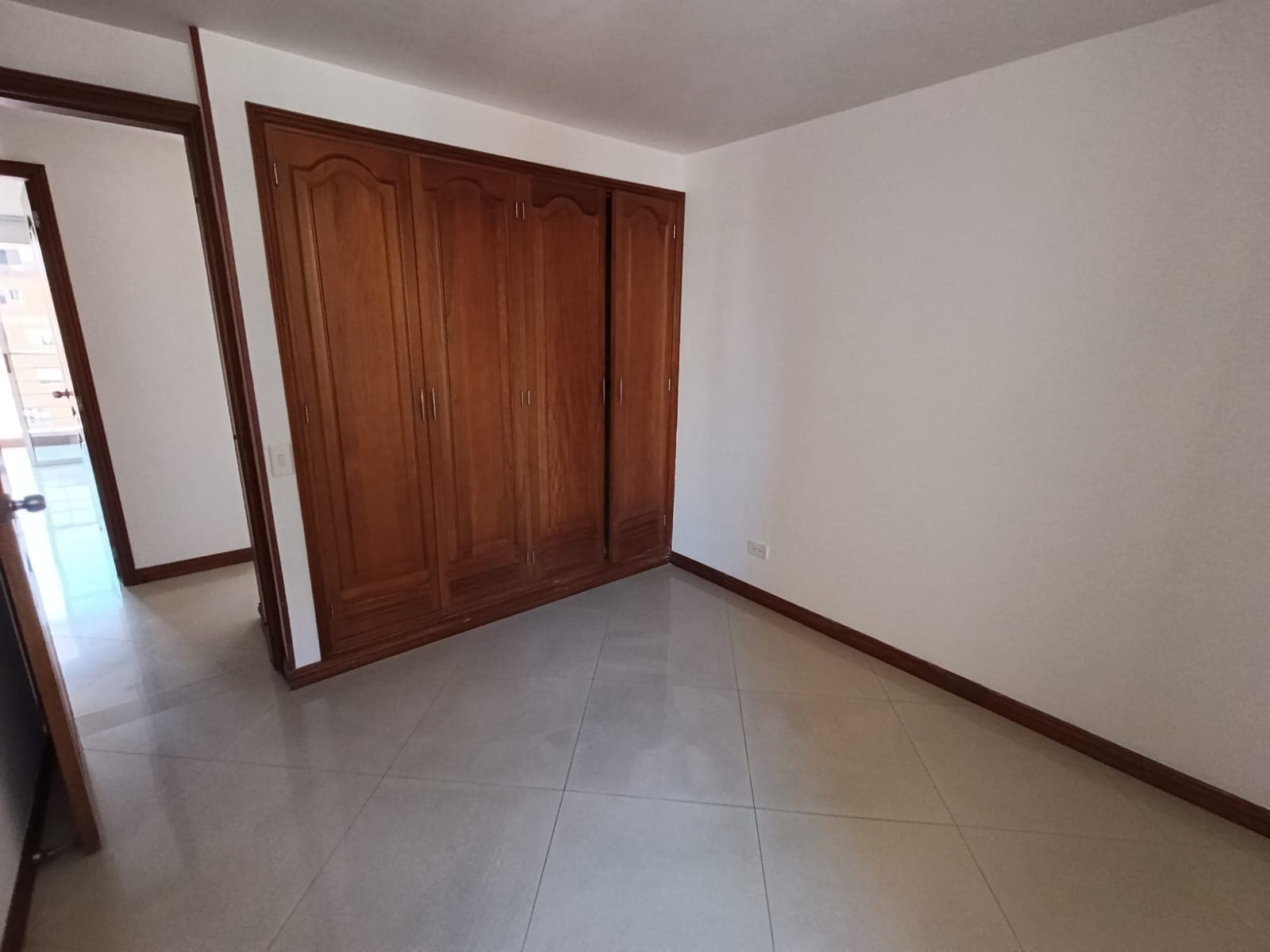 Apartamento en arriendo en Laureles Medellín — foto 4 de 16
