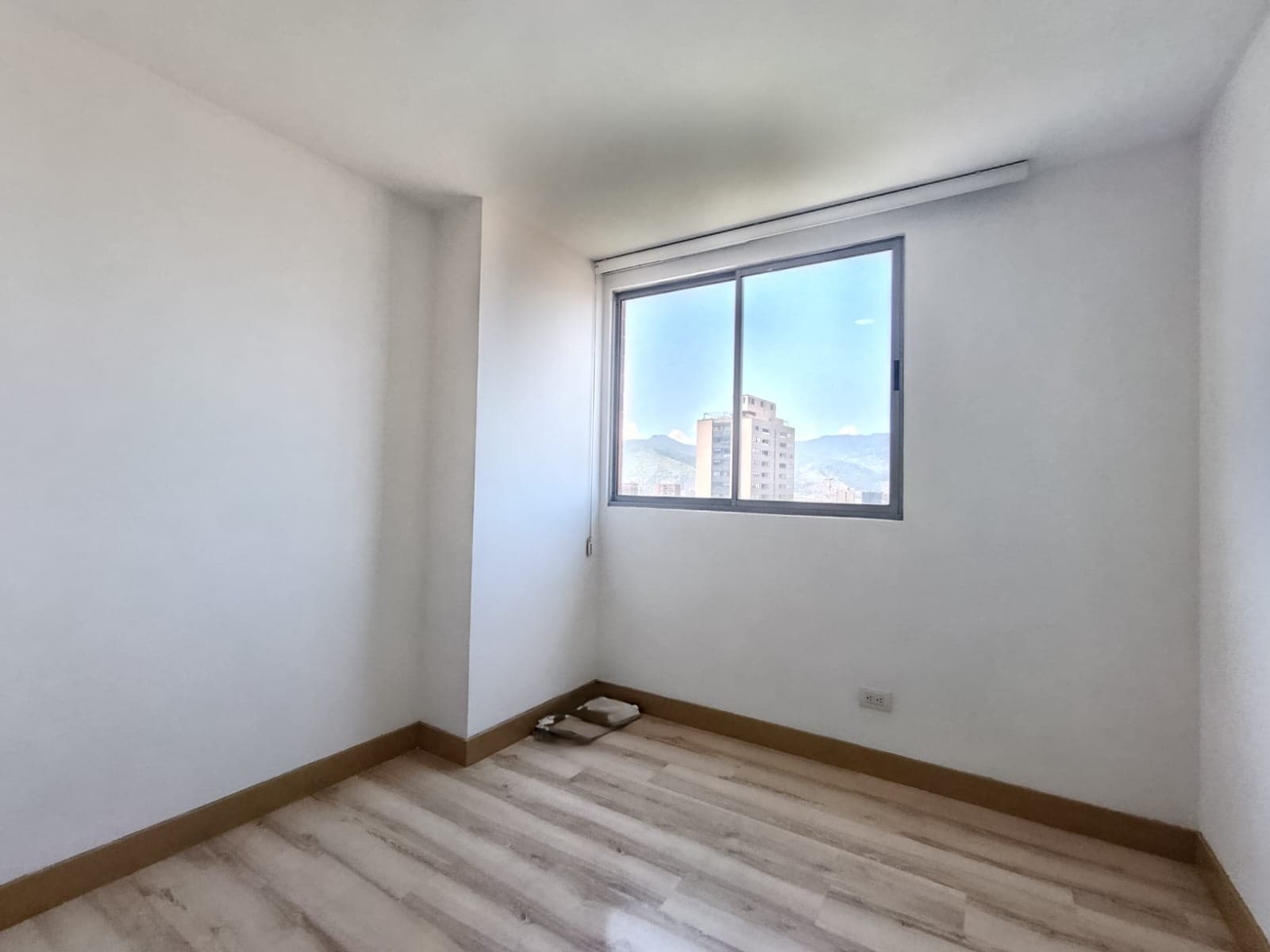 Apartamento en arriendo en Castropol, El Poblado, Medellín — foto 5 de 13