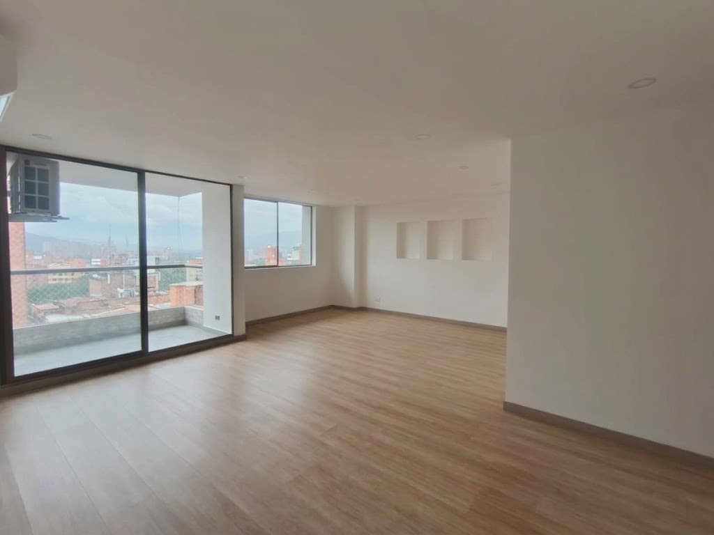 Apartamento en arriendo en Conquistadores, Laureles, Medellín — foto 1 de 20