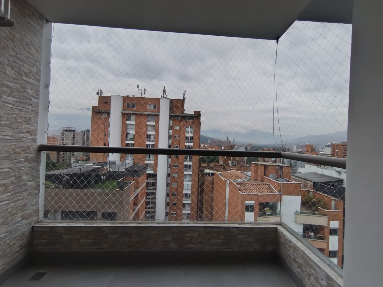 Apartamento en arriendo en Conquistadores, Laureles, Medellín — foto 2 de 20