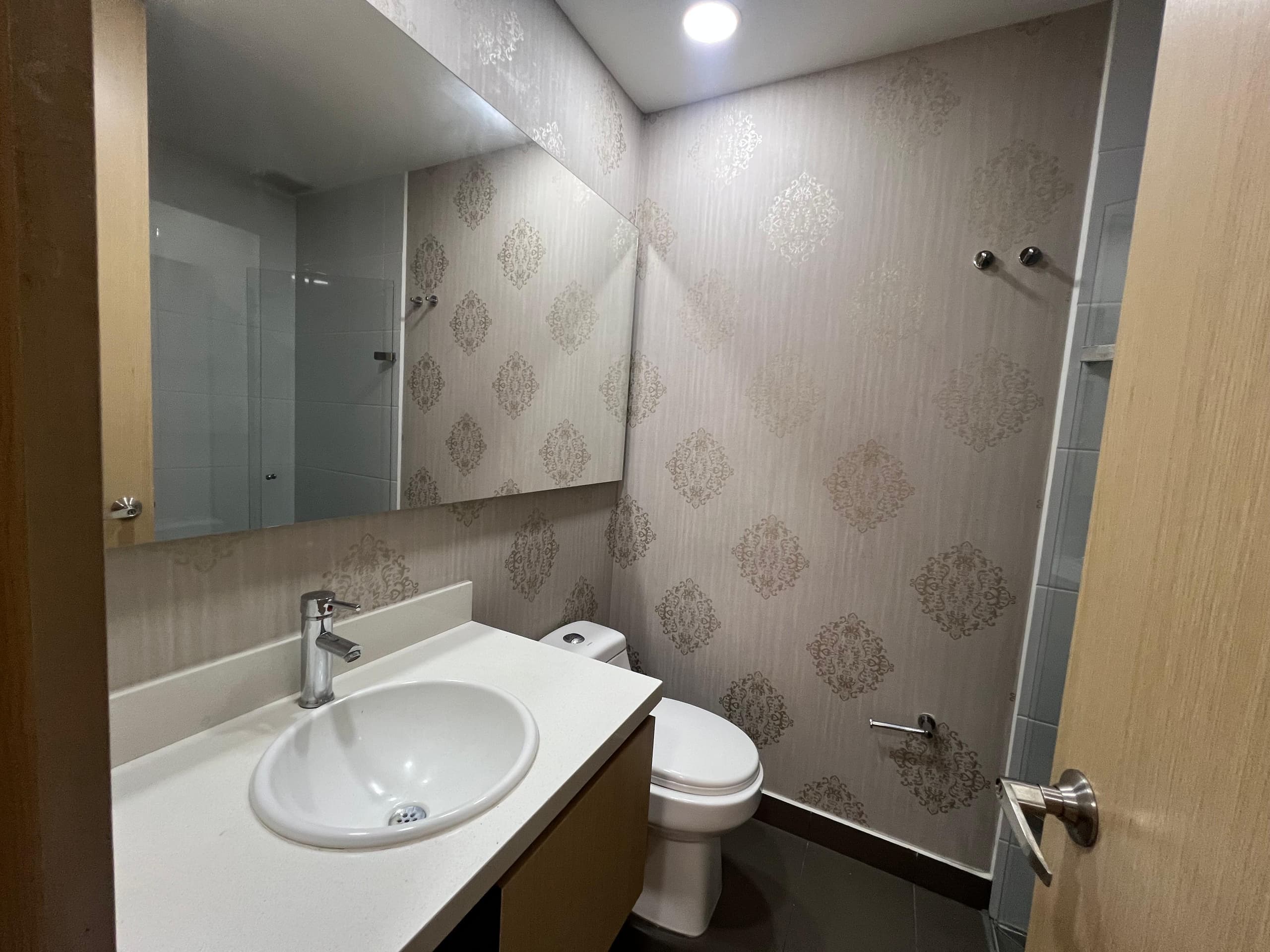 Apartamento en arriendo en Castropol, El Poblado, Medellín — foto 3 de 16