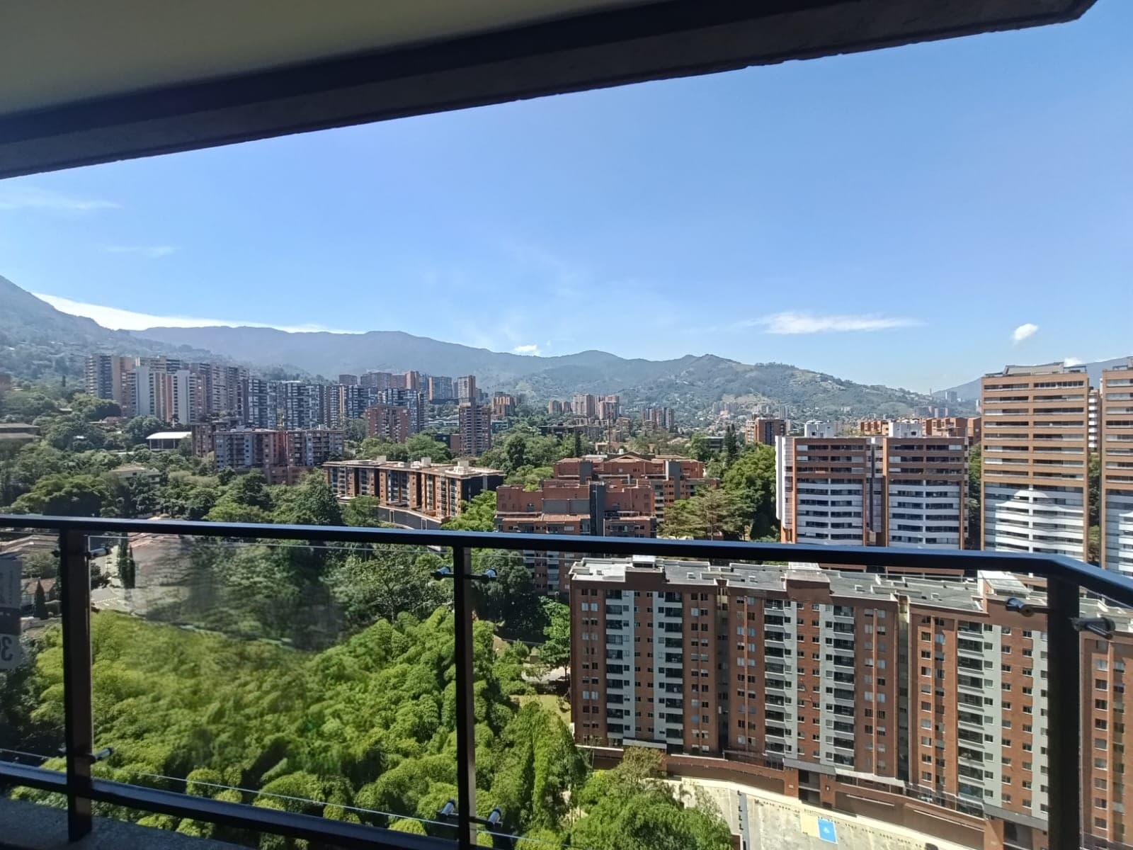 Apartamento en arriendo en Loma del Esmeraldal, Envigado — foto 2 de 20