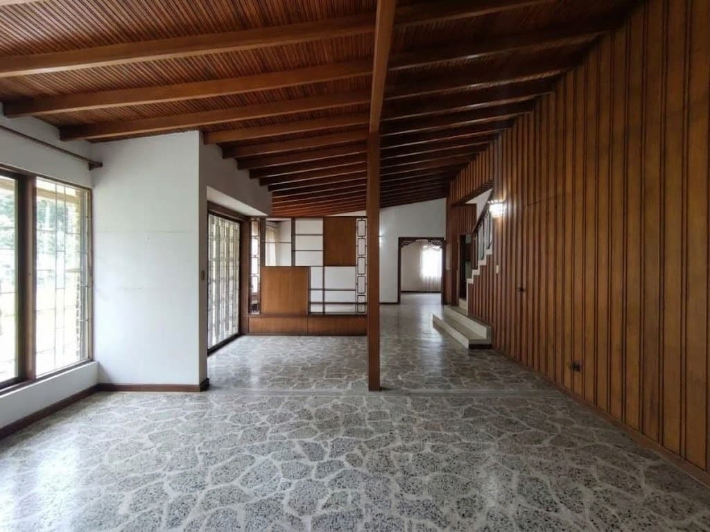 Casa Comercial en arriendo en El Nogal Los Almendros, Belen, Medellín — foto 2 de 18