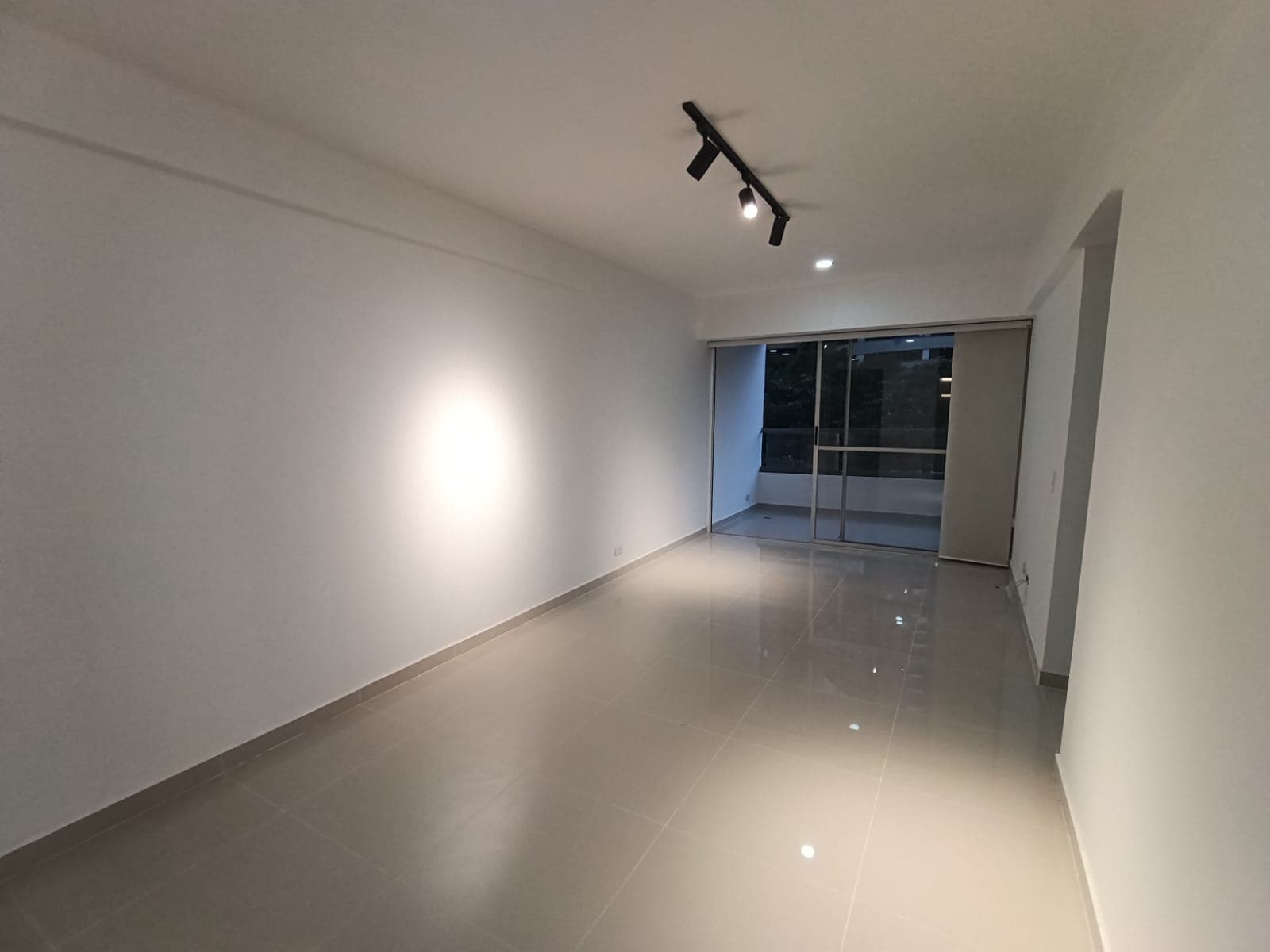 Apartamento en arriendo en La Cuenca, Envigado — foto 2 de 20