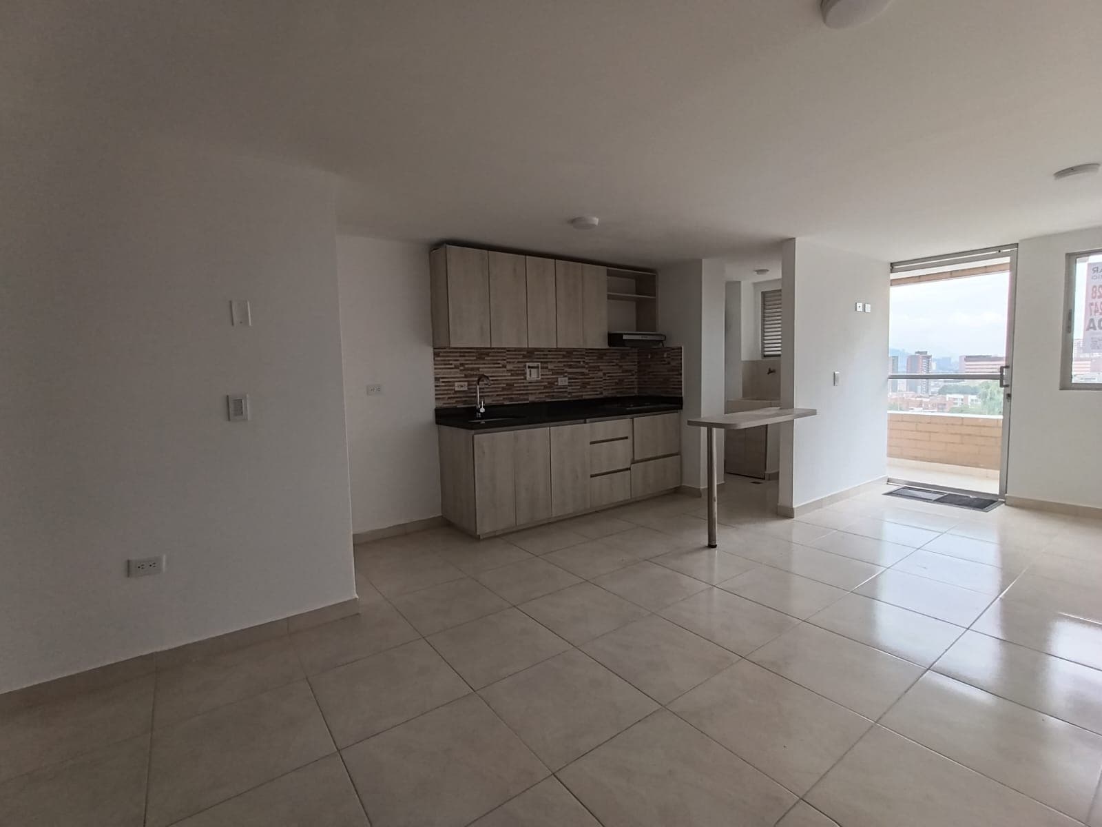 Apartamento en arriendo en Asdesillas Sabaneta — foto 2 de 19