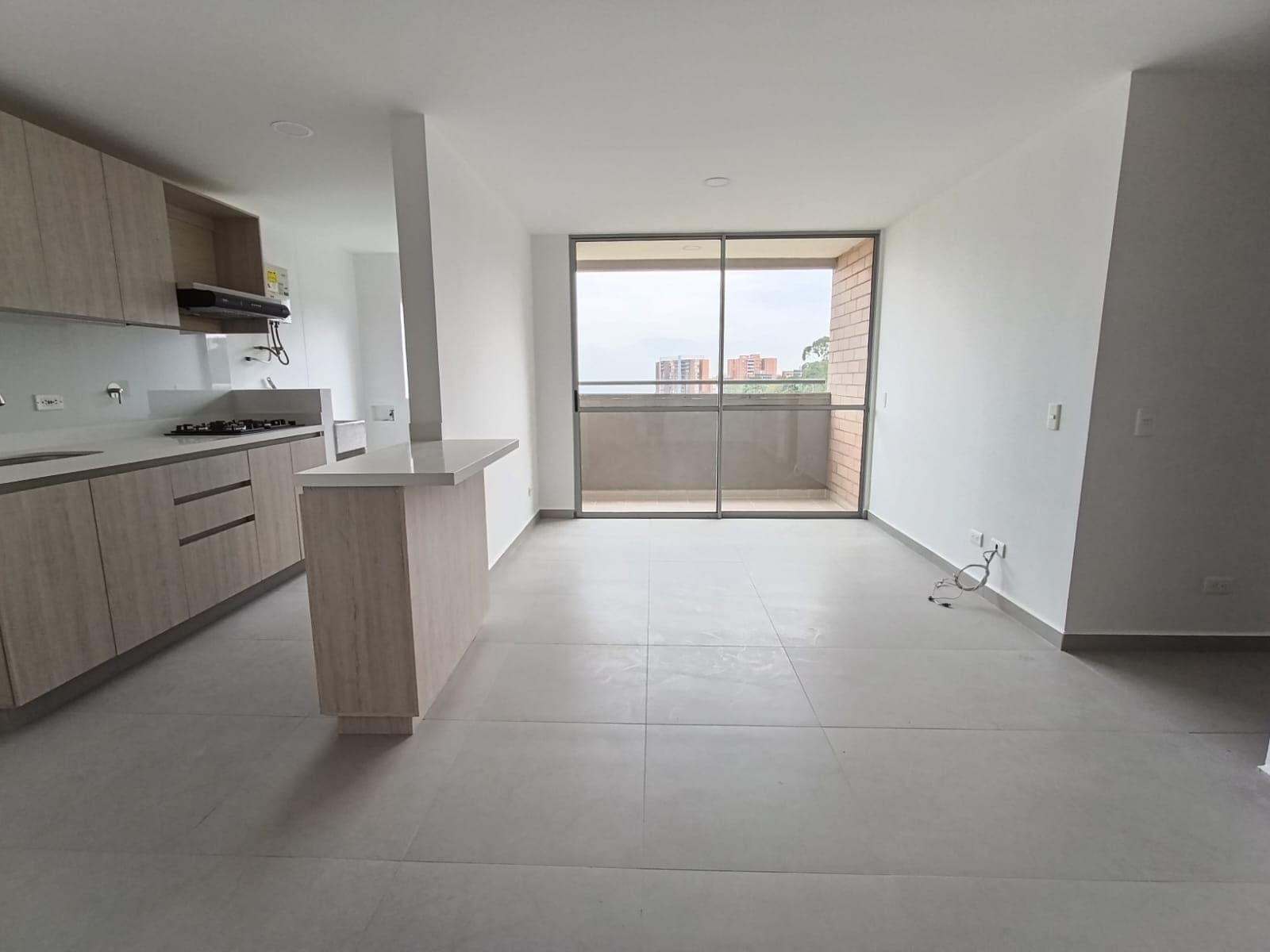 Apartamento en arriendo en El Chinguí, Envigado — foto 1 de 14