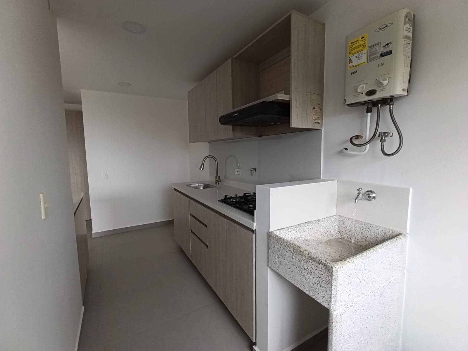 Apartamento en arriendo en El Chinguí, Envigado — foto 4 de 14