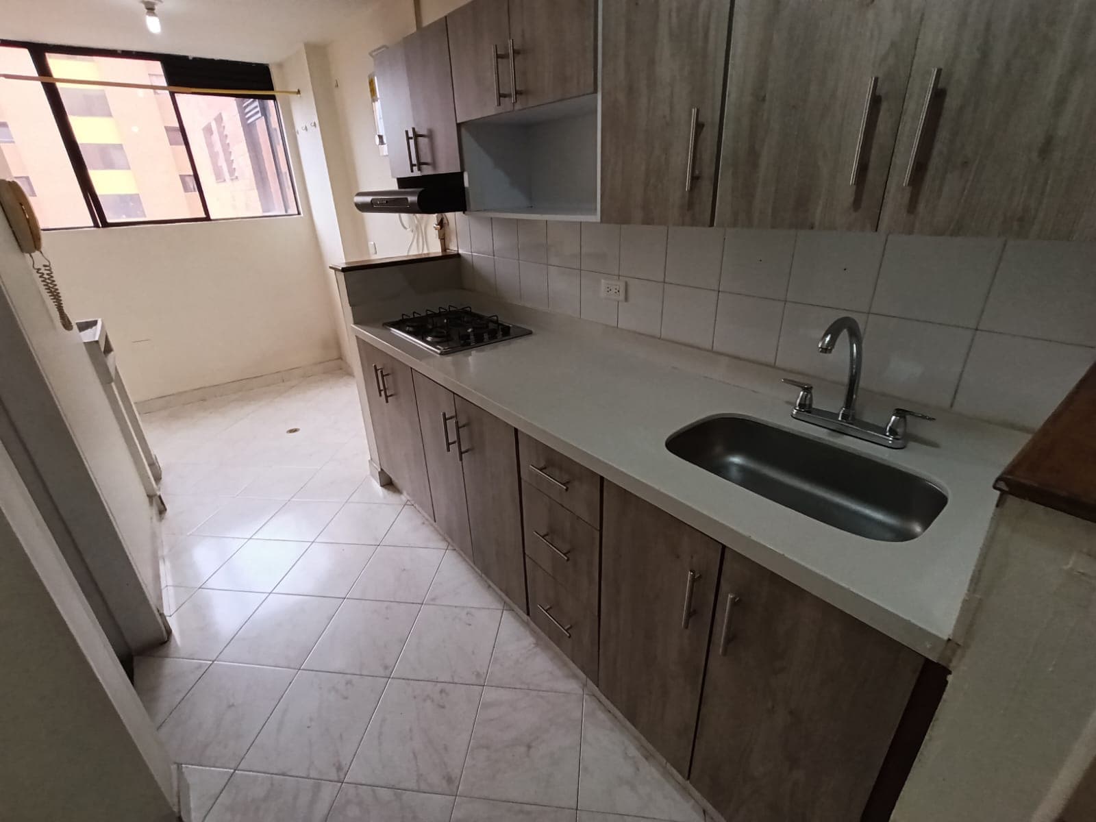 Apartamento en arriendo en Carlos e. Restrepo, Laureles, Medellín — foto 4 de 15