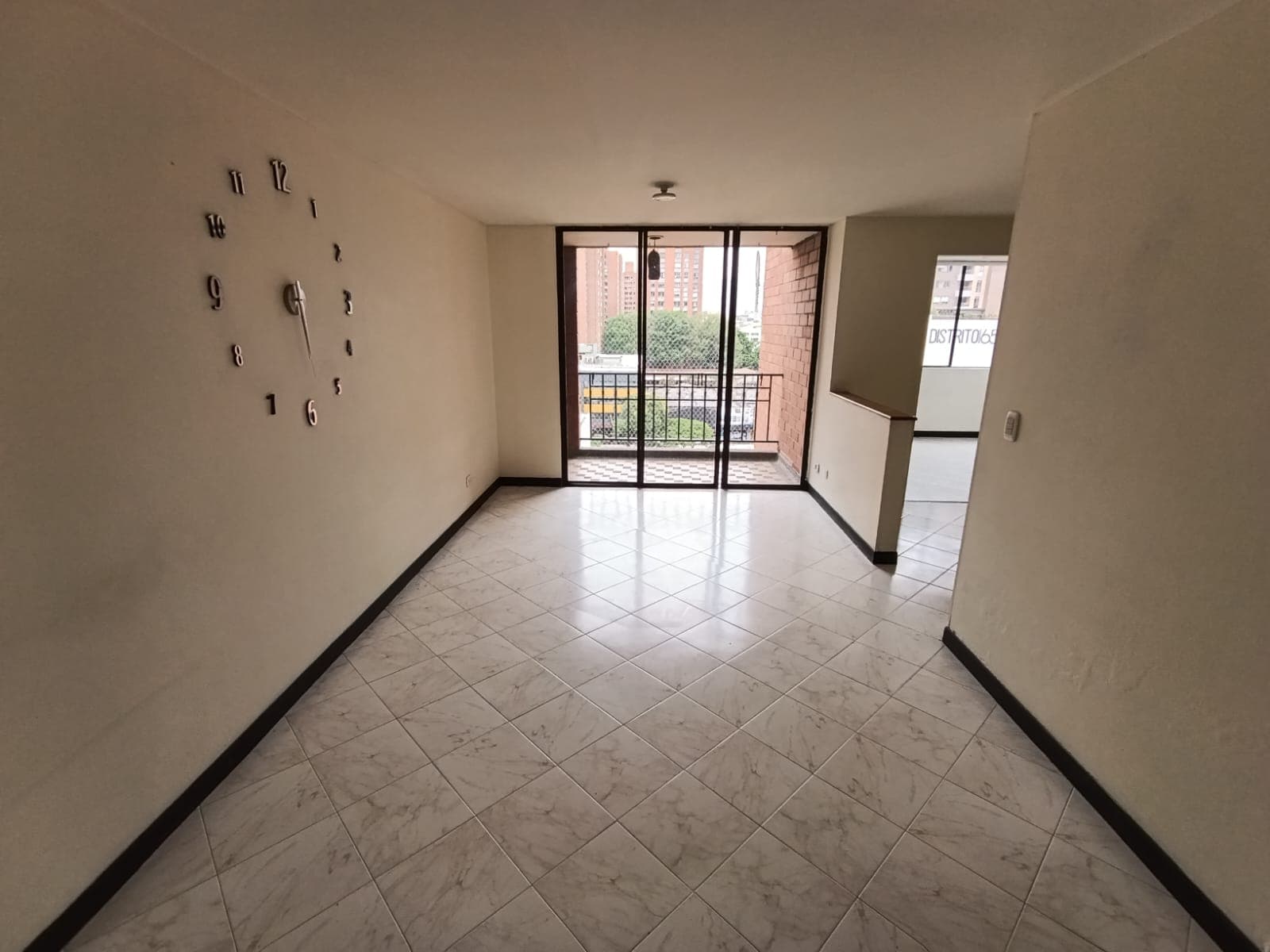 Apartamento en arriendo en Carlos e. Restrepo, Laureles, Medellín — foto 5 de 15