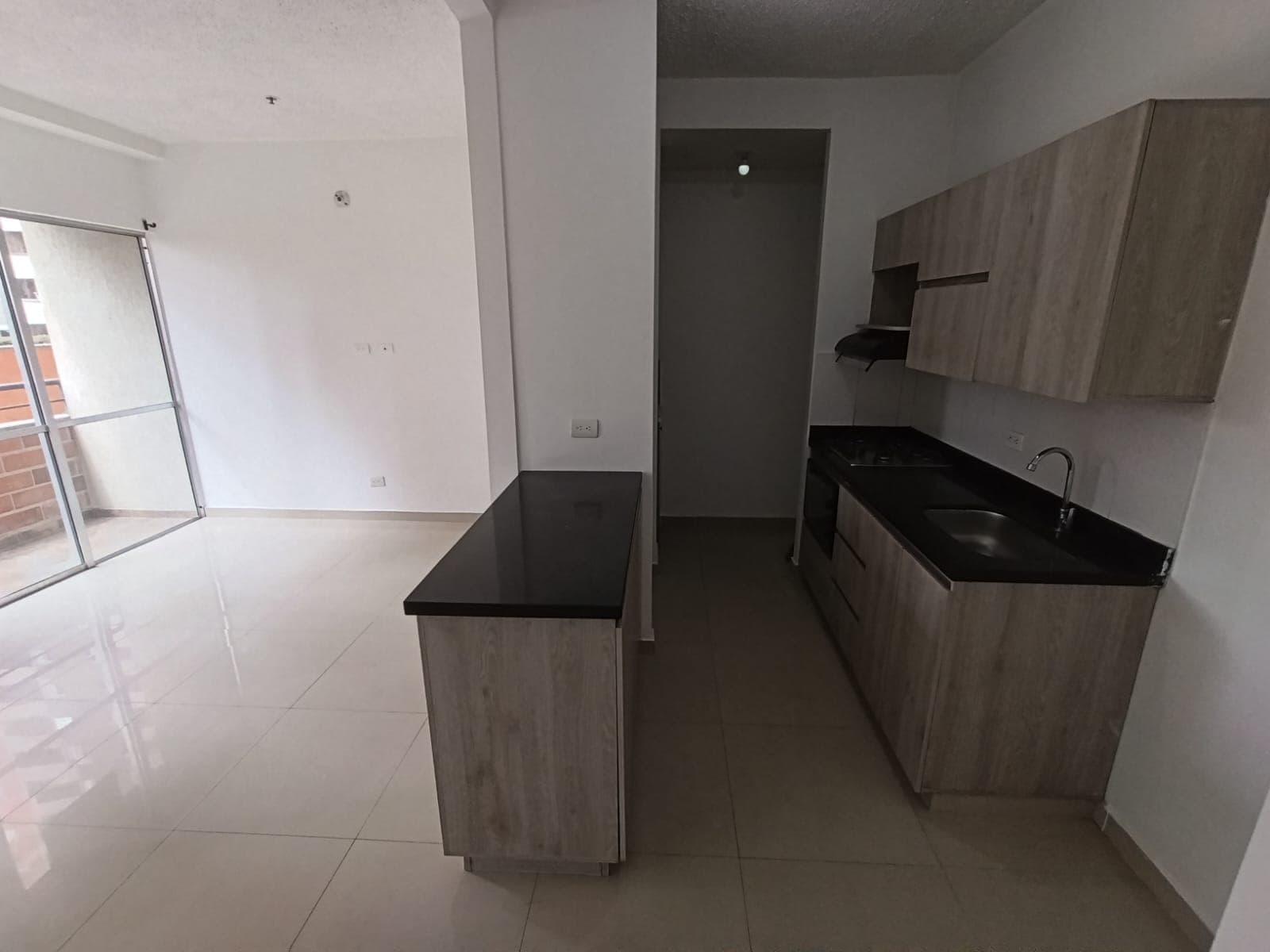 Apartamento en arriendo en Santa Ana Bello — foto 2 de 18