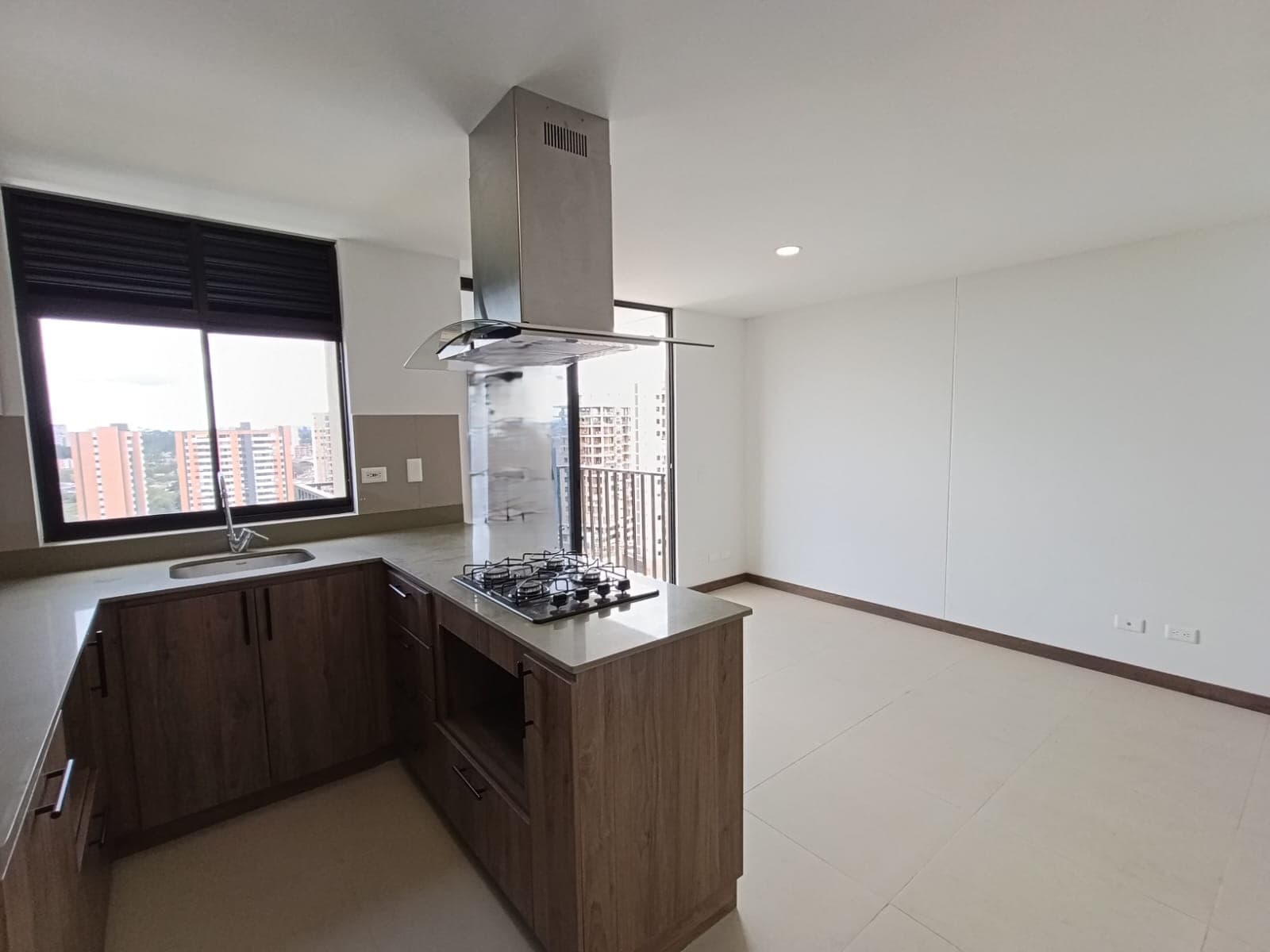 Apartamento en arriendo en San Antonio de Pereira, Rionegro — foto 4 de 14