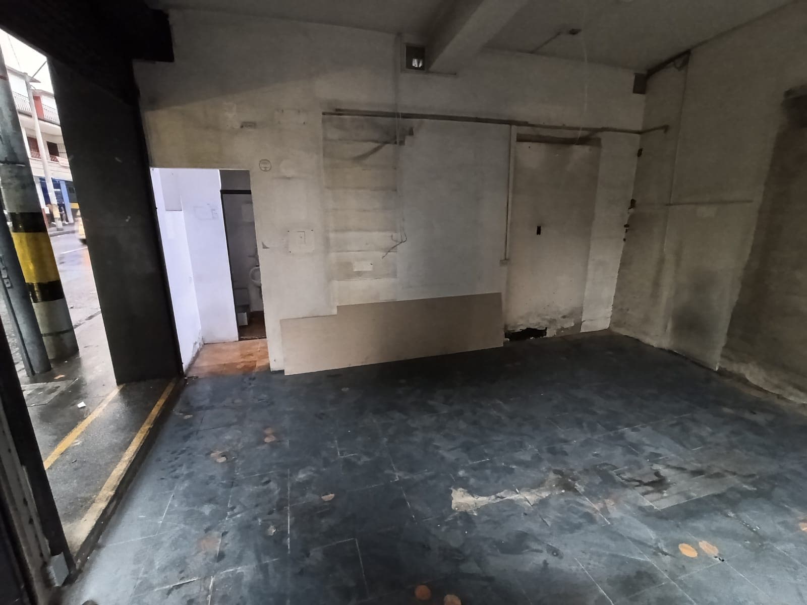 Local en arriendo en La Candelaria, Centro, Medellín — foto 3 de 11