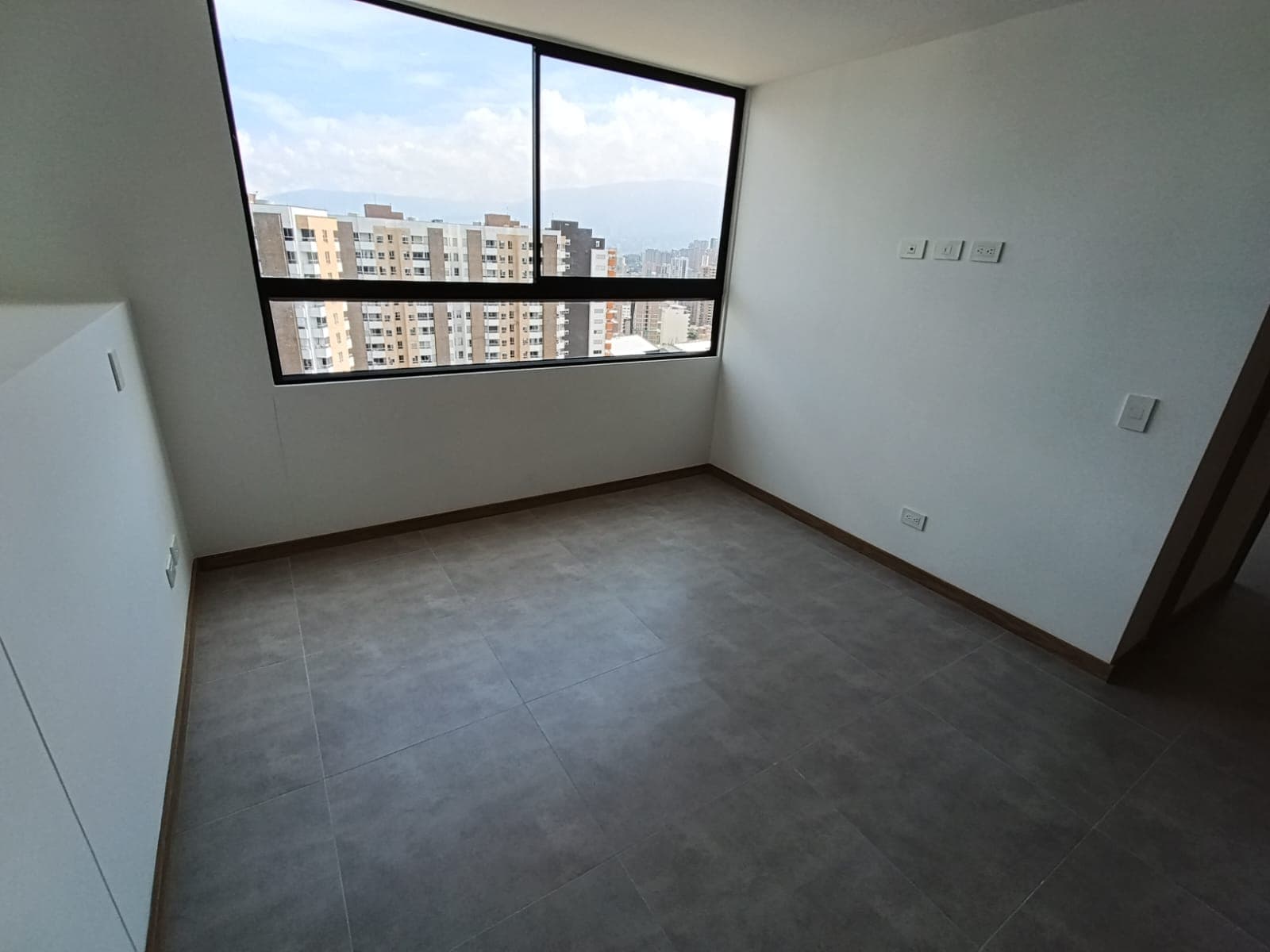 Apartamento en arriendo en Prados de Sabaneta — foto 4 de 16