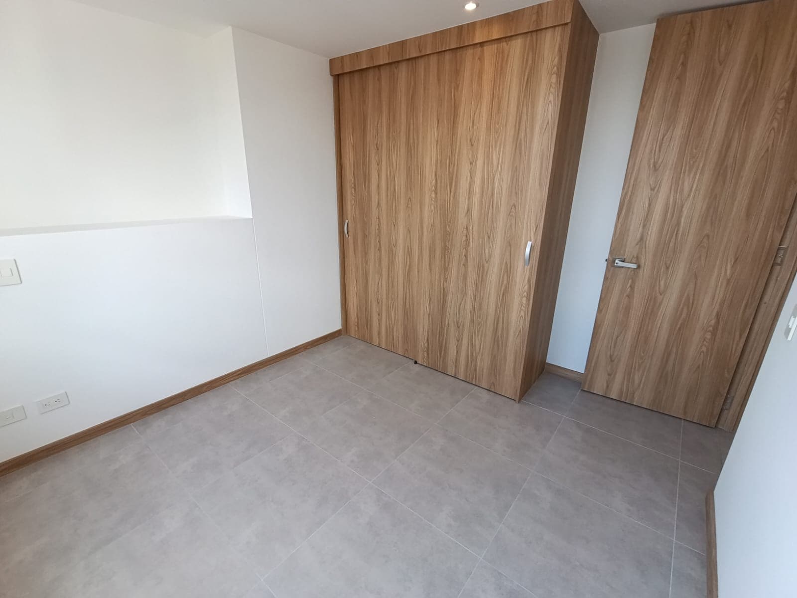 Apartamento en arriendo en Prados de Sabaneta — foto 5 de 16