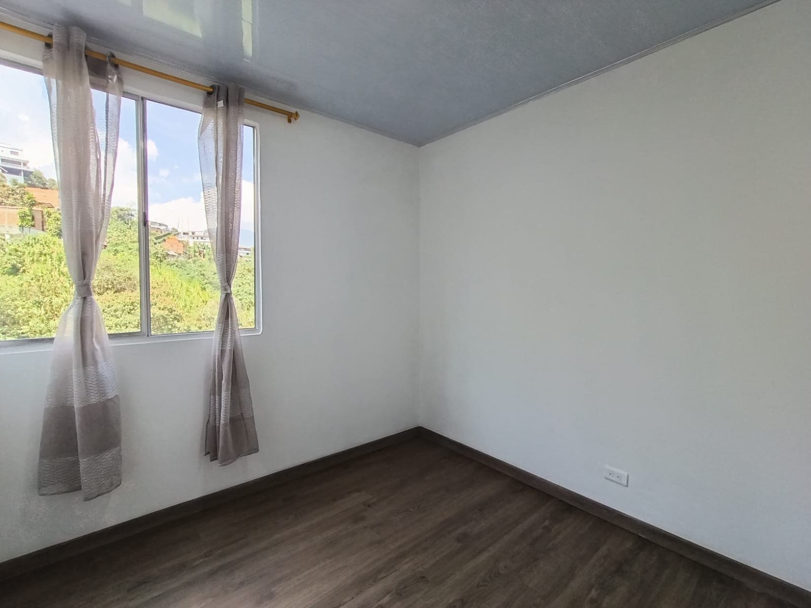 Apartamento en arriendo en Maria Auxiliadora, Sabaneta — foto 5 de 14