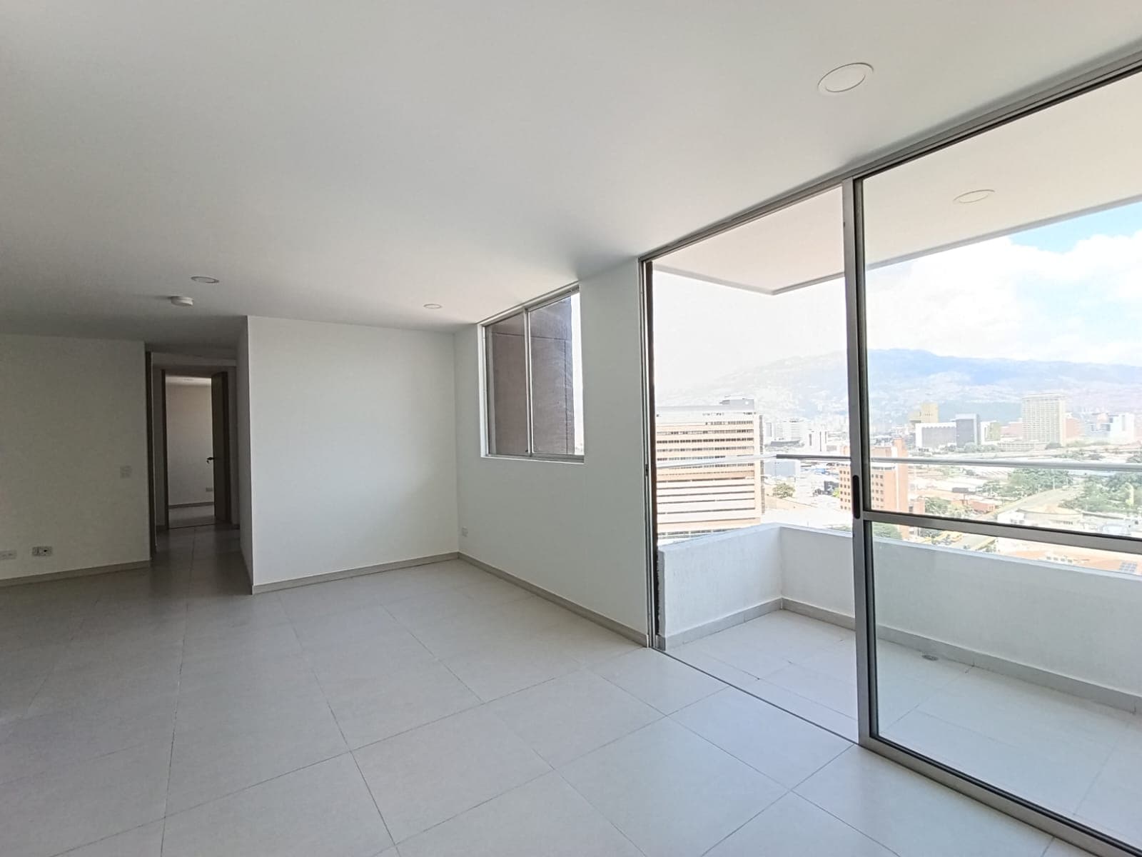 Apartamento en arriendo en San Diego, El Poblado, Medellín — foto 3 de 15