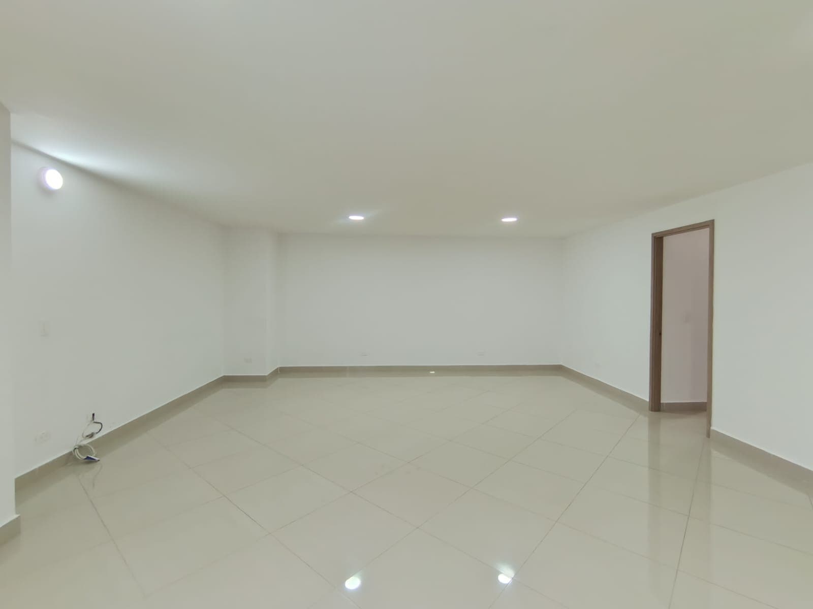 Apartamento en arriendo en El Velódromo, Laureles, Medellín — foto 2 de 12