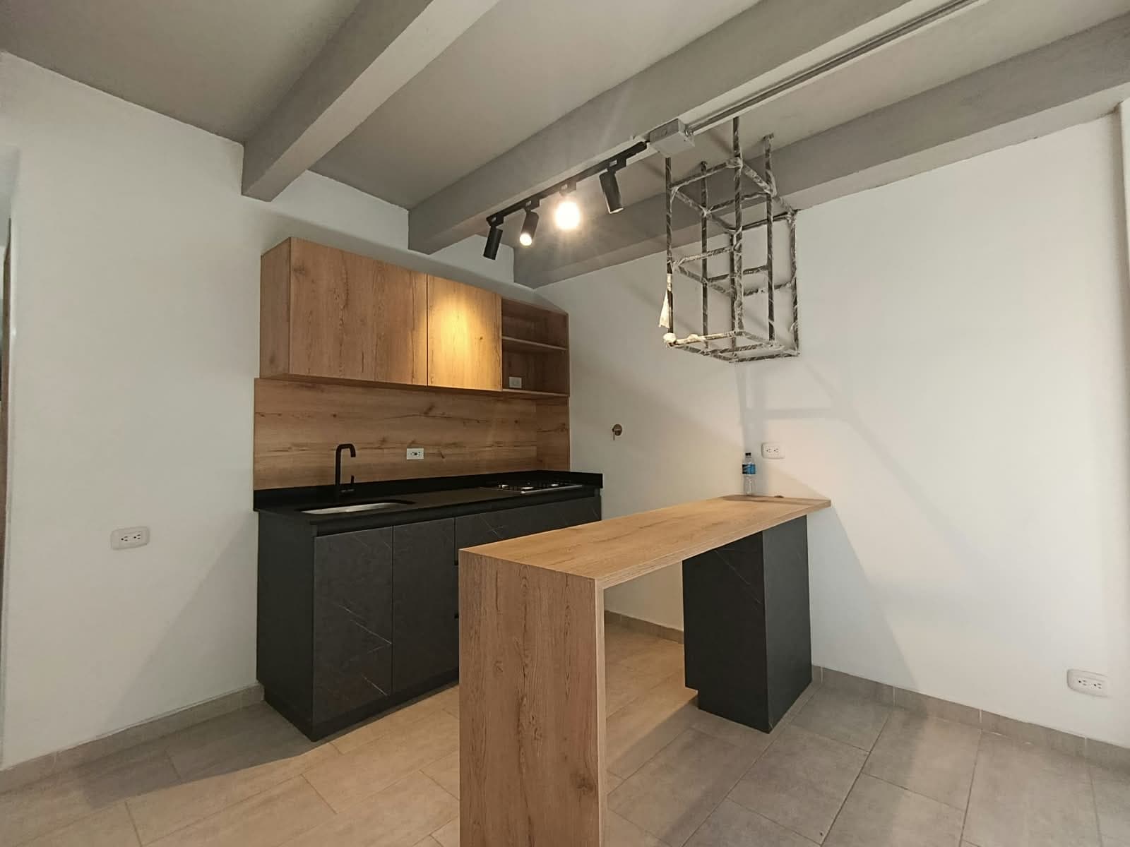 Apartamento en arriendo en Boston, Centro, Medellín — foto 2 de 14
