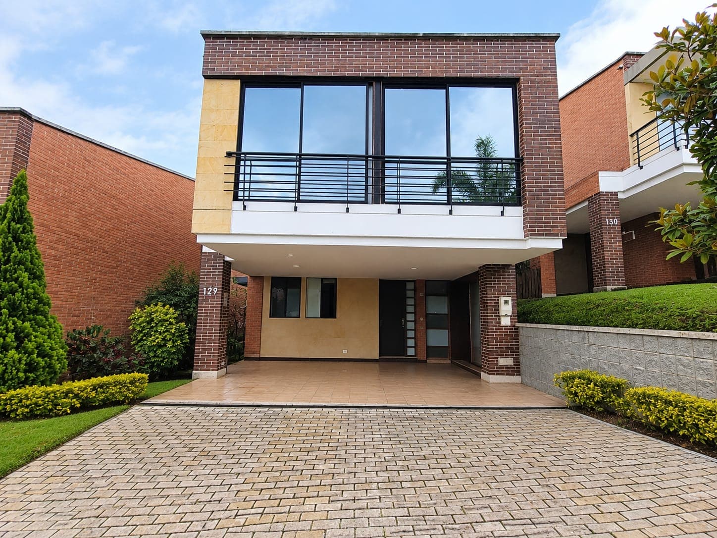 Casa Vivienda en arriendo en El Chocho, Envigado — foto 1 de 20