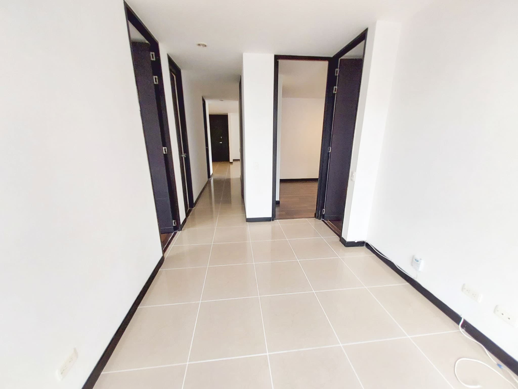 Apartamento en arriendo en Loma de las Santas, El Poblado, Medellín — foto 3 de 20