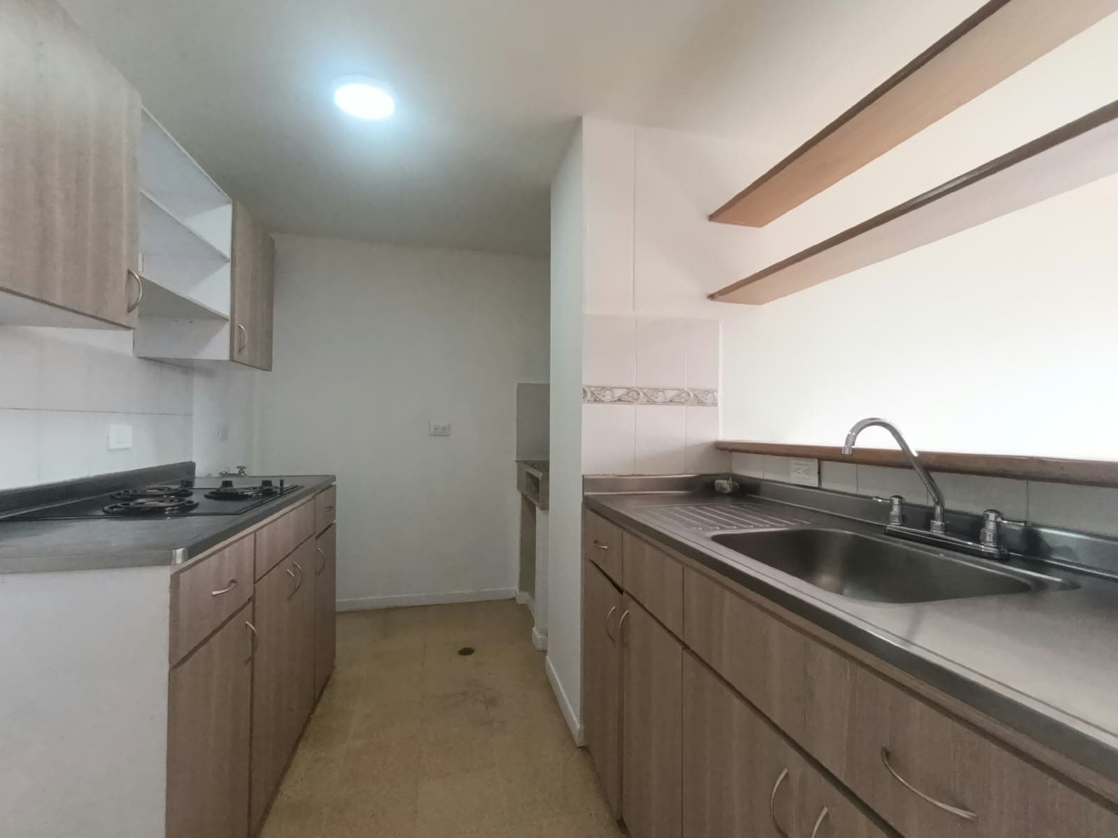 Apartaestudio en arriendo en La América, Medellín — foto 1 de 14
