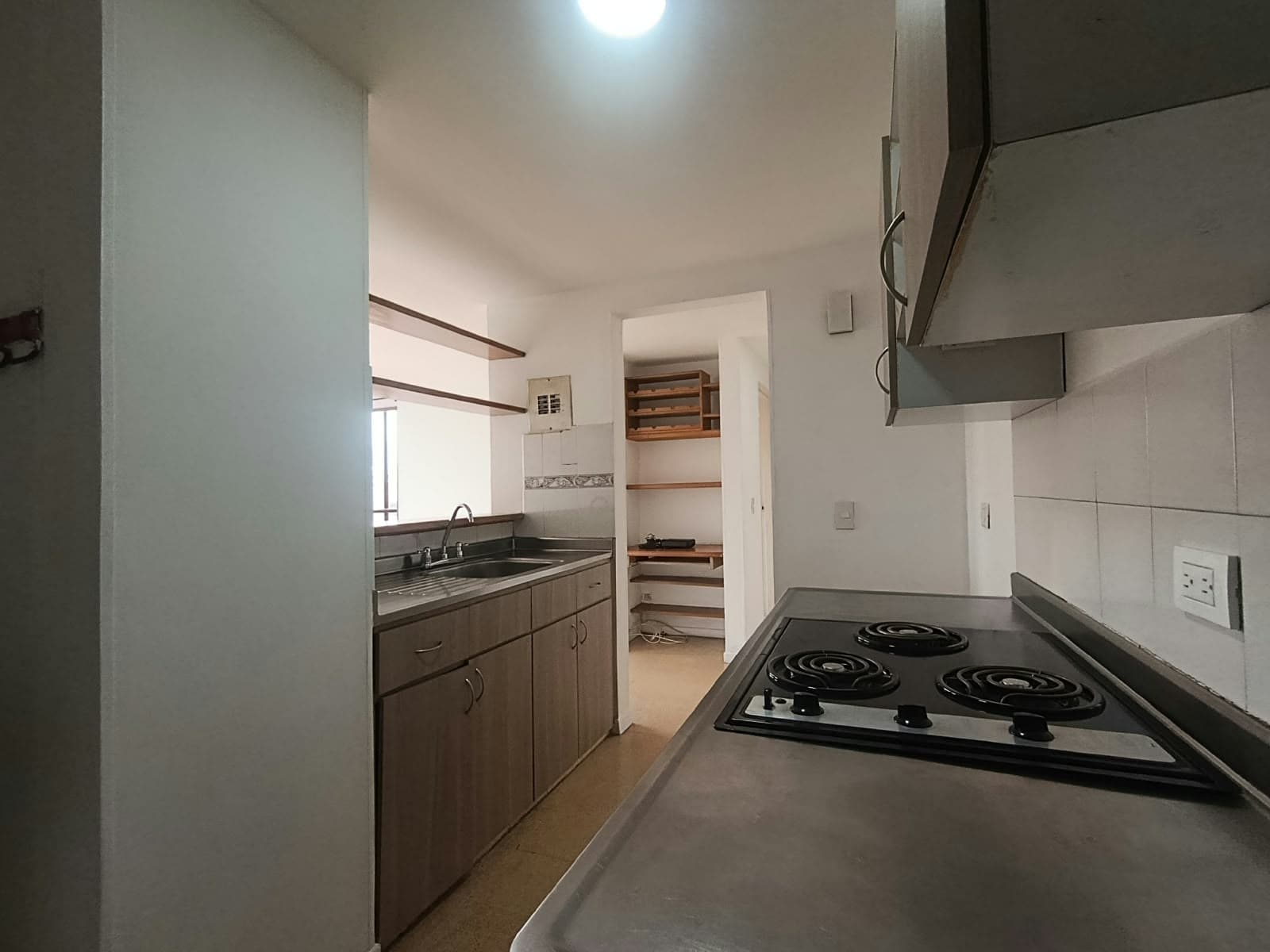 Apartaestudio en arriendo en La América, Medellín — foto 4 de 14